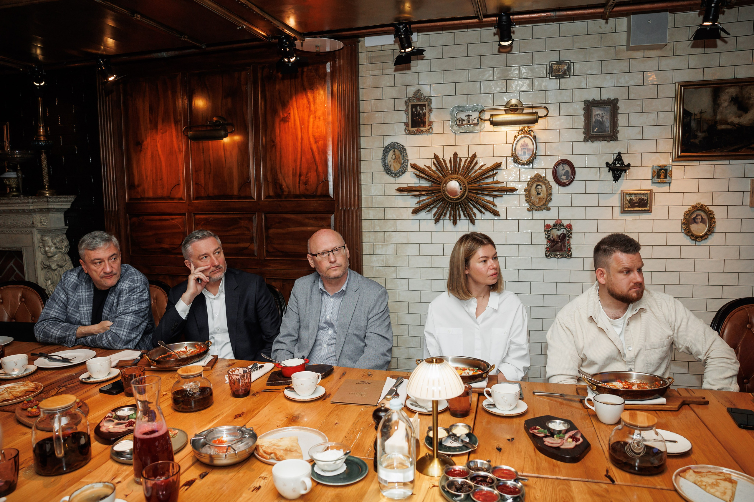 Деловой завтрак, ресторан «Матрешка». Свадебный и репортажный фотограф (Москва, Королев и другие)