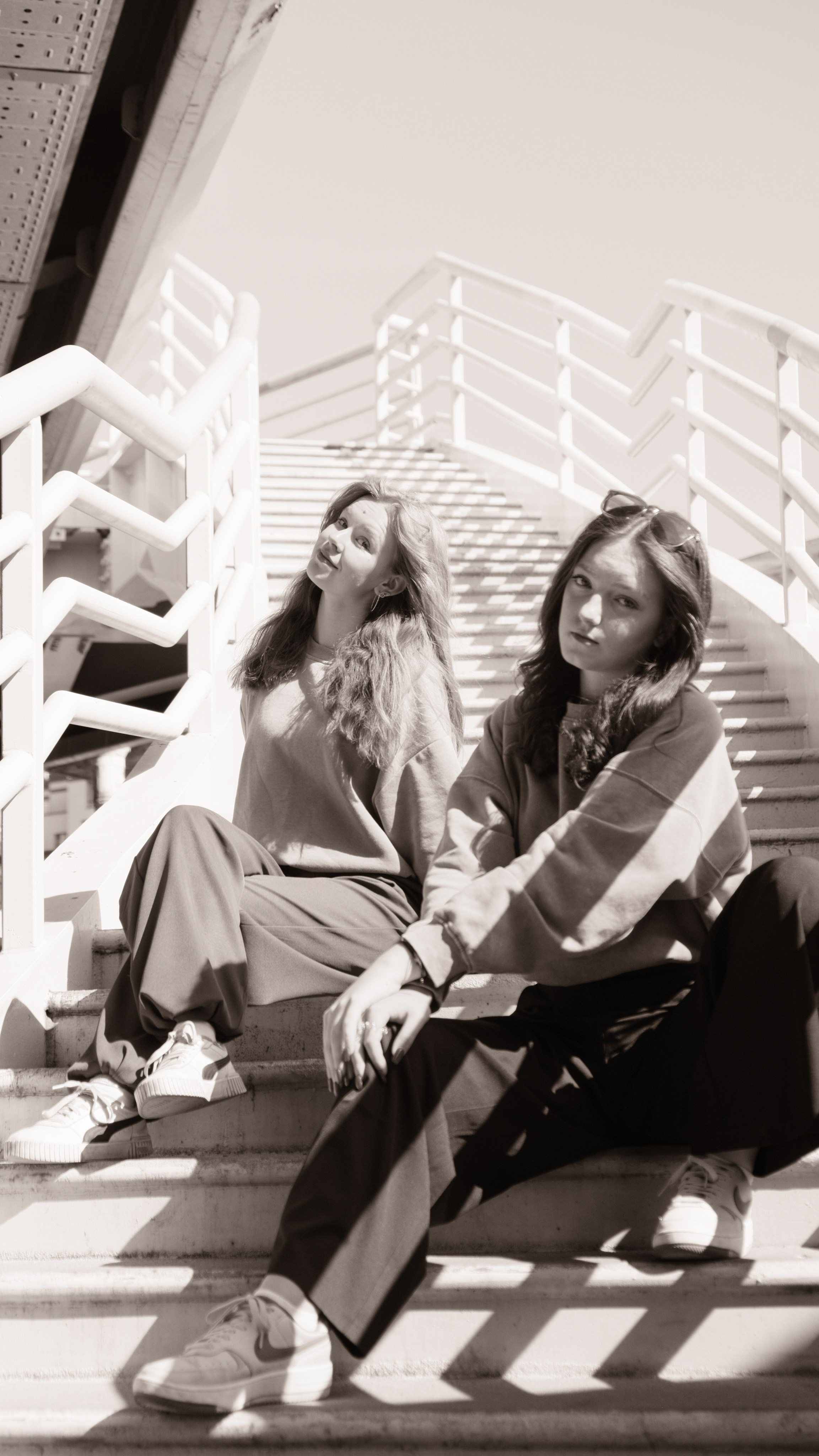 Уличная фотосессия на мосту Бетанкура. Уличный портретный фотограф в Санкт Петербурге Кисель Андрей