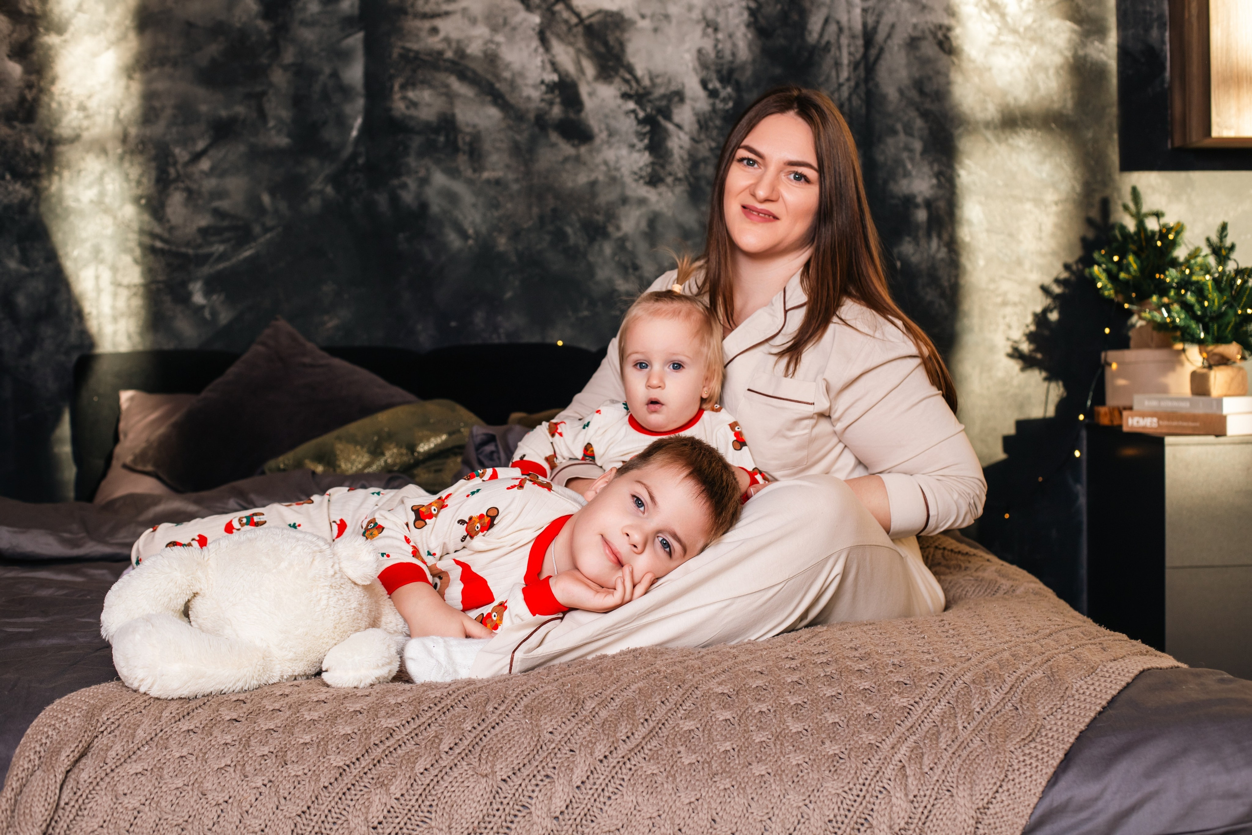 Катя с детками. Фотосессия под любой запрос в Красноярске. т+79237847111