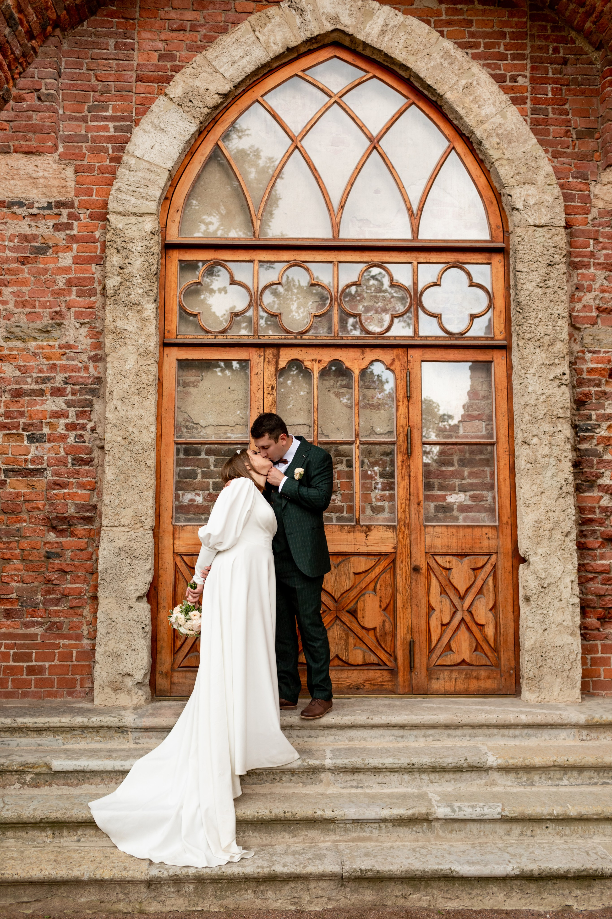 Свадебная фотосессия в Пушкине. Свадебный фотограф Кирилл Белый