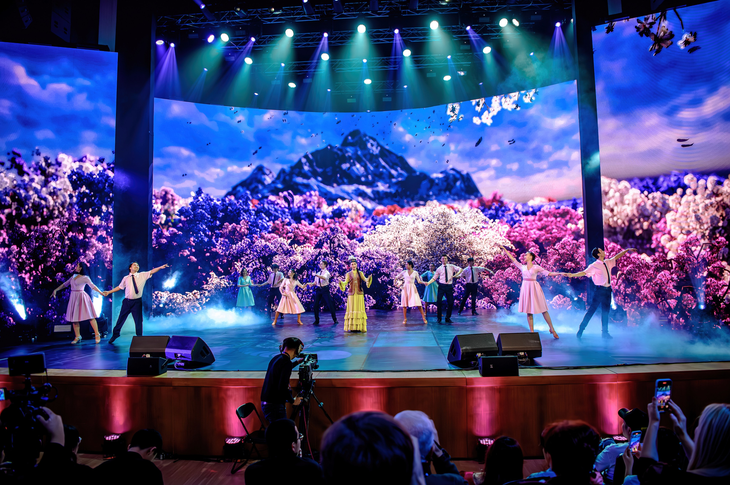 Концерты. Фестивали. Елена Северина фотограф, Алматы: репортаж (спорт, концерты, конференции), предметная и фуд-съёмка, портреты, каталоги, фэшн, ретушь