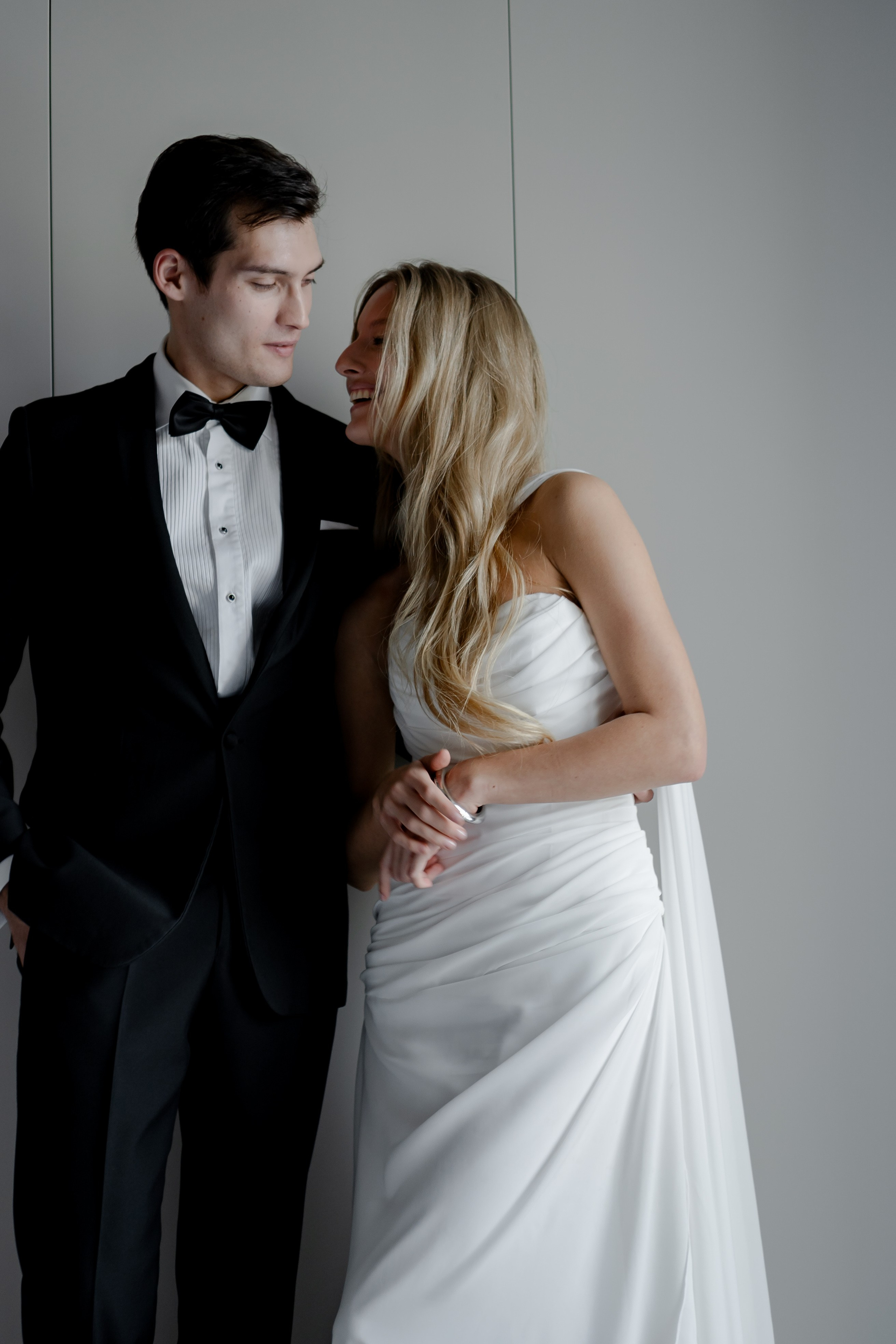 ЭЛЕГАНТНАЯ СВАДБЕНАЯ СЬЕМКА ЖЕНИХА И НЕВЕСТЫ В ДОРОГОМ ОТЕЛЕ САНКТ-ПЕТЕРБУРГА. Профессиональный фотограф, Санкт-Петербург — Виктория Богомолова