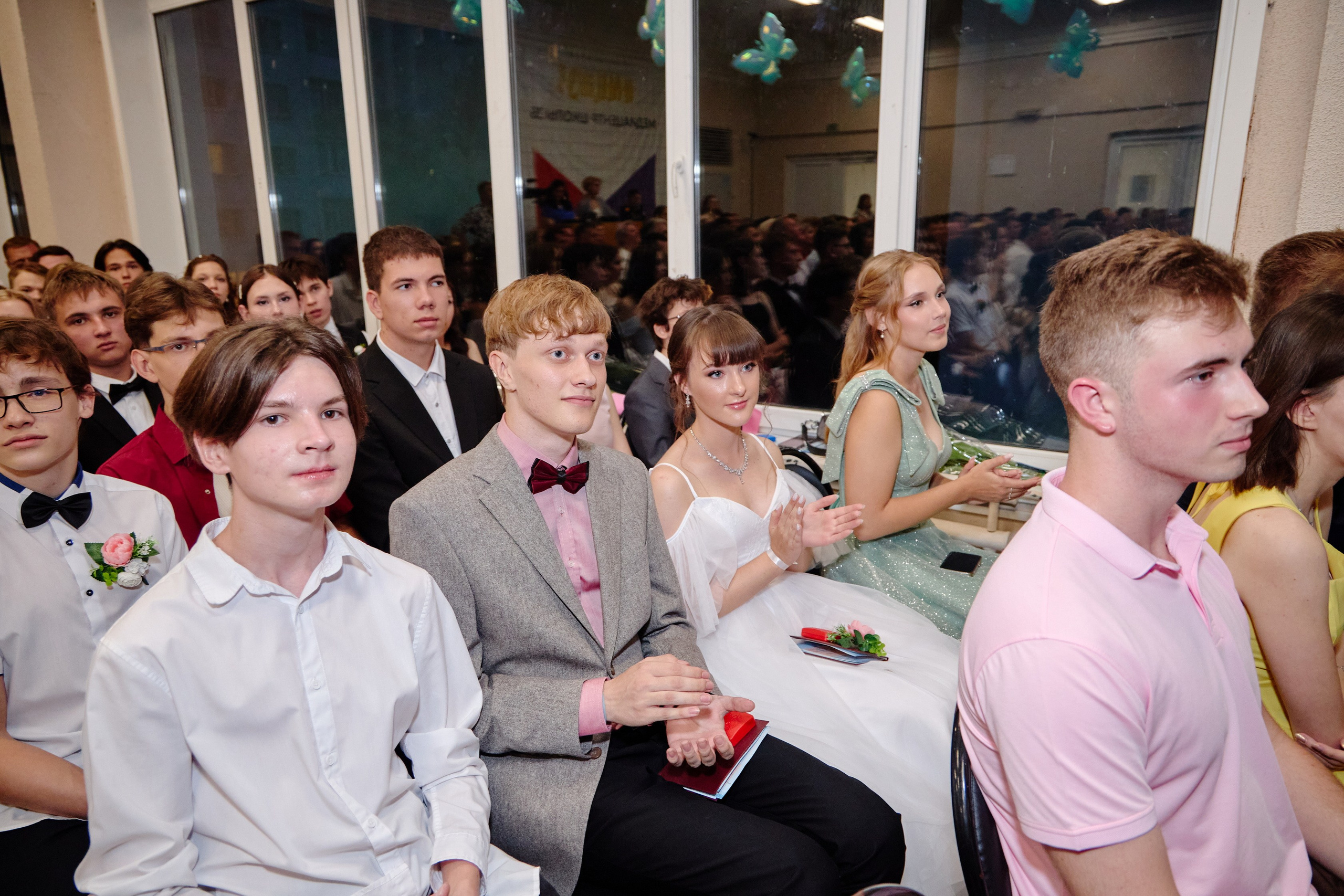 Выпускной 35 Сош. Фотограф Выпускные альбомы Таганрог Сергей Коробченко