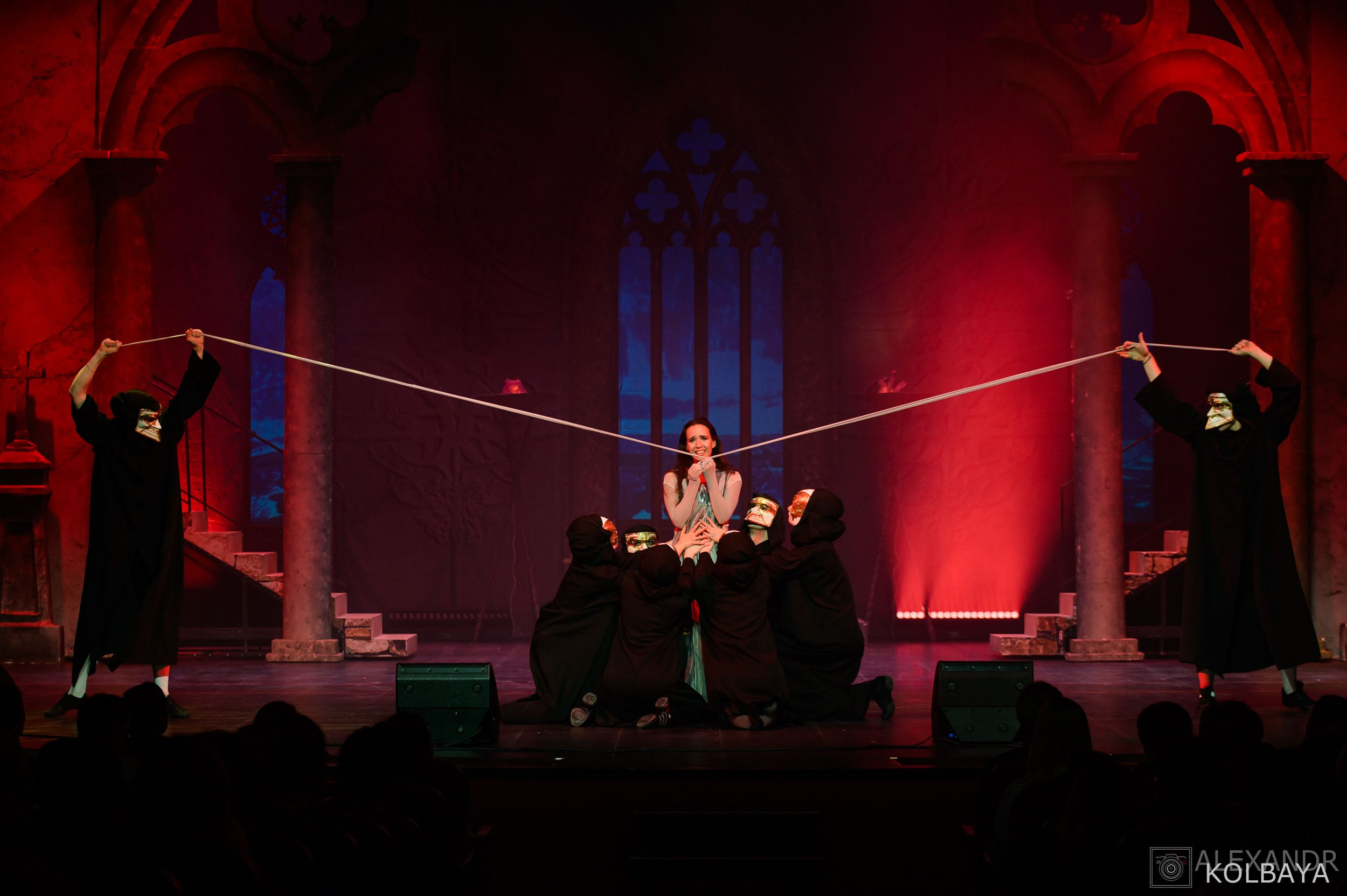 Опасные связи. Концертный и театральный репортажный фотограф в Москве Александр Колбая