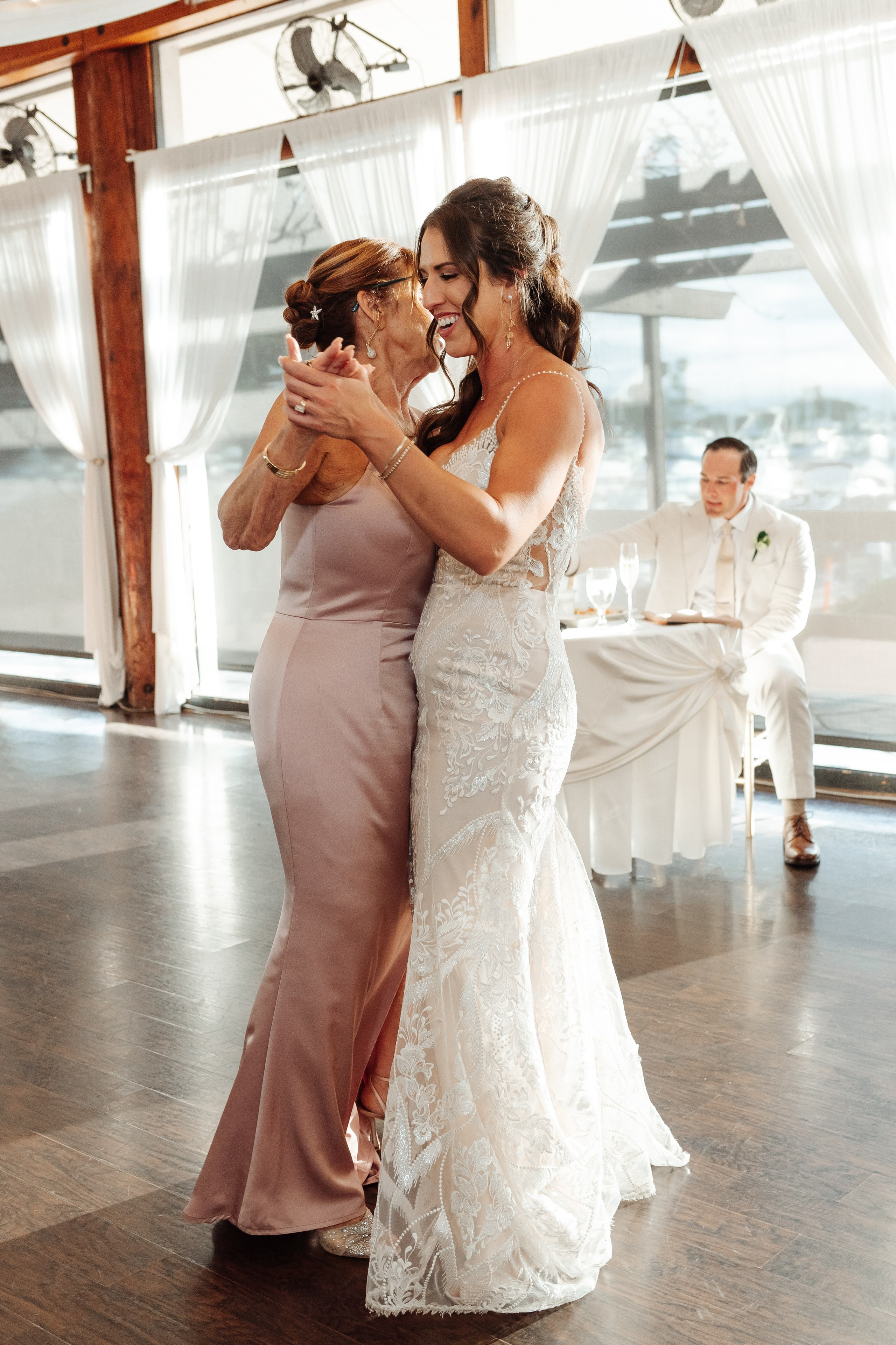 2025-08-16_BryanAmber. Ретушер Зенькевич Света