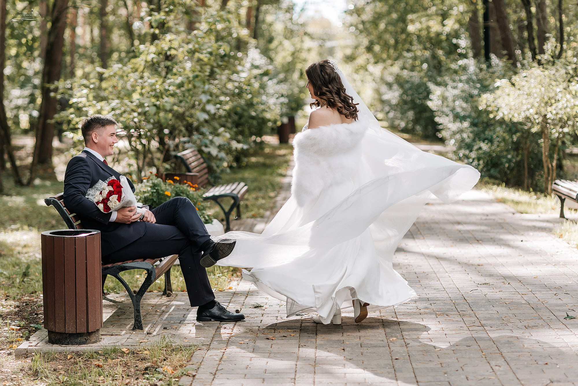 Свадебная прогулка Евгения и Анны в Дубне. Свадебный фотограф в Дубне Алексей Фонарёв