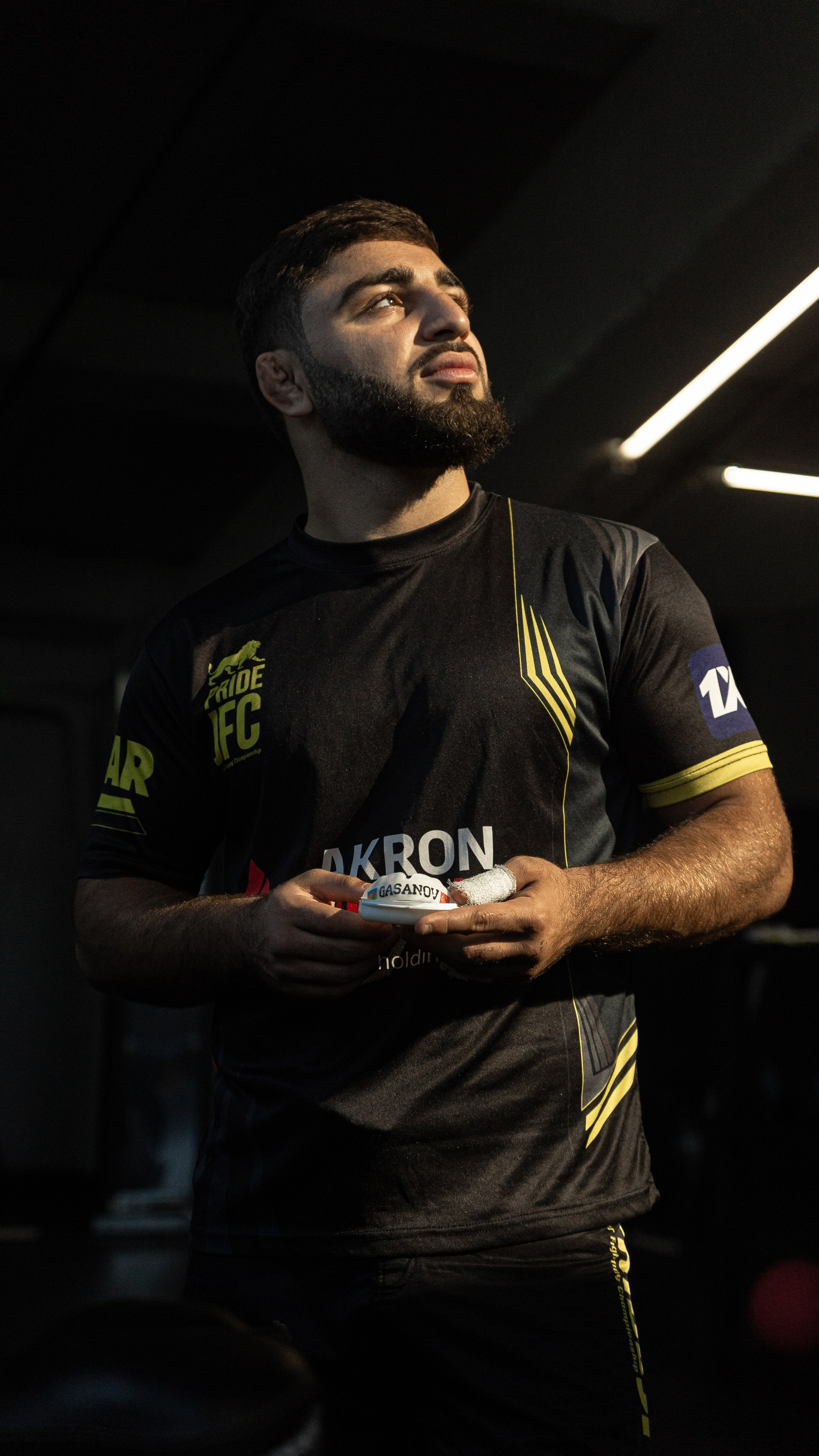 Спортивная фотосъемка бойца  Нурлана Гасанова с капой. Жуков Илья  свадебный фотограф в Москве