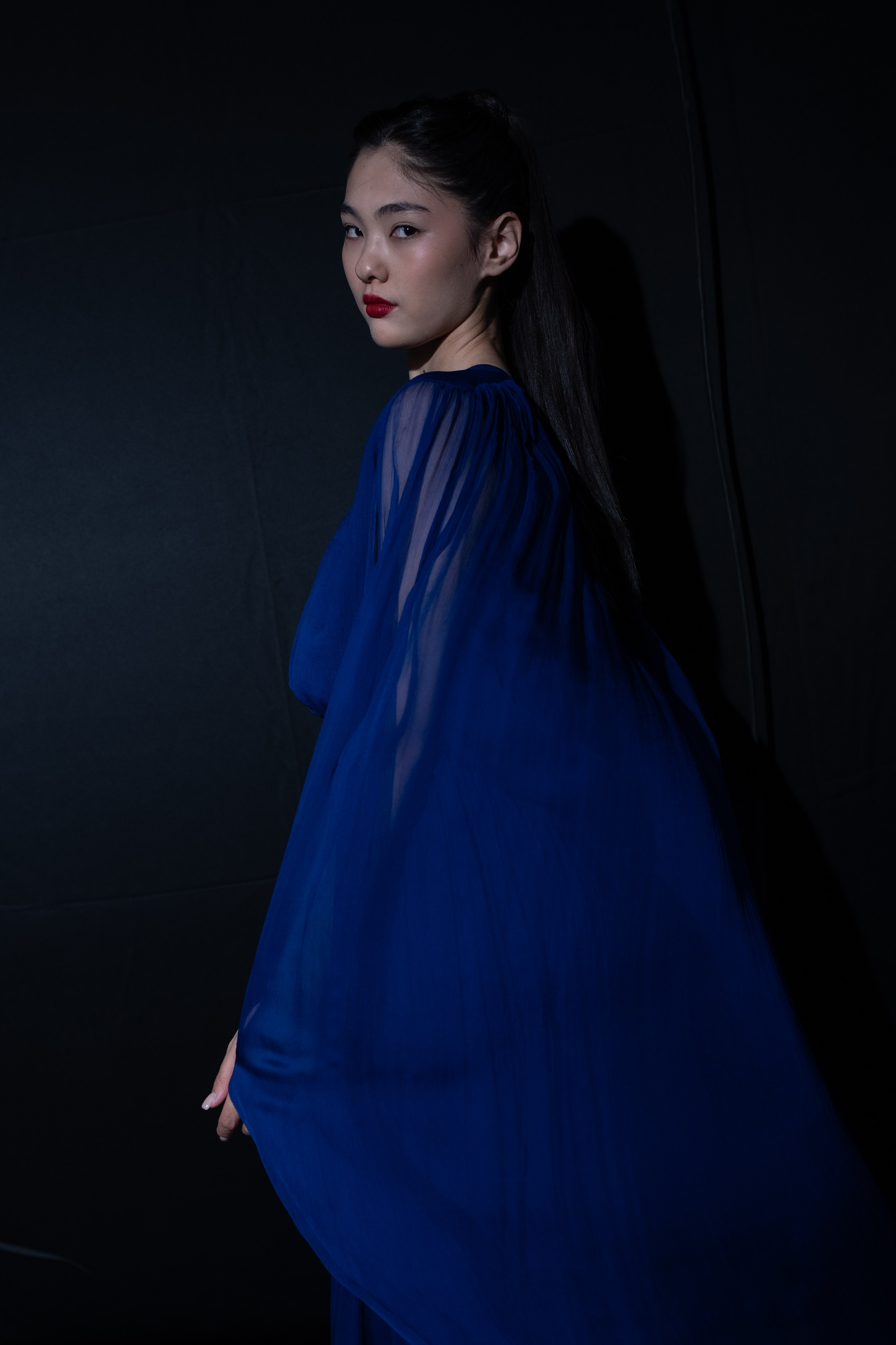 Visa Fashion Week Pre-Fall 2026 April BackStage Day 1. Сайт Алматинского НЮ АРТ, будуар и фэшн фотографа Дениса Карпенко