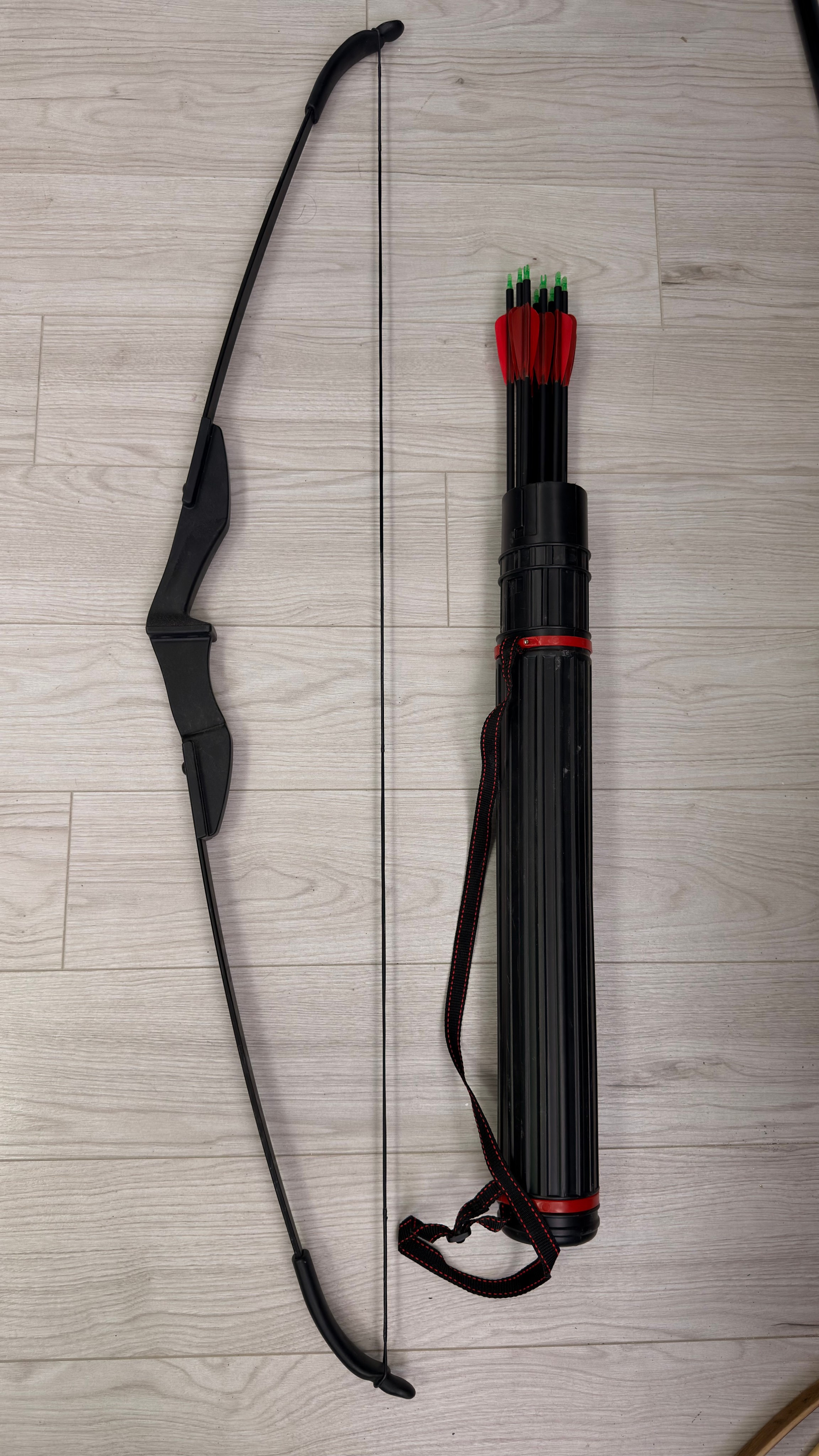 Оружейная в аренду. Аренда костюмов, платьев и реквизита для фотосессий на Камчатке