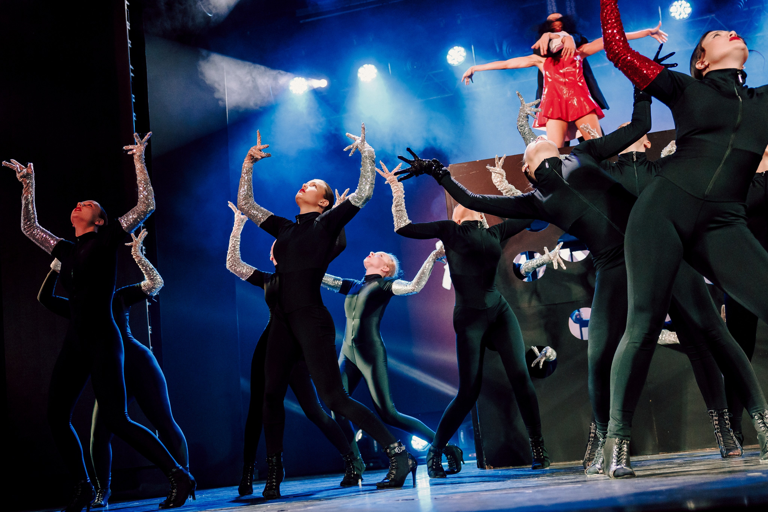 Отчётный концерт танцевальной школы «Red Rabbits» 2025. Лёшка Варзегов — фотограф