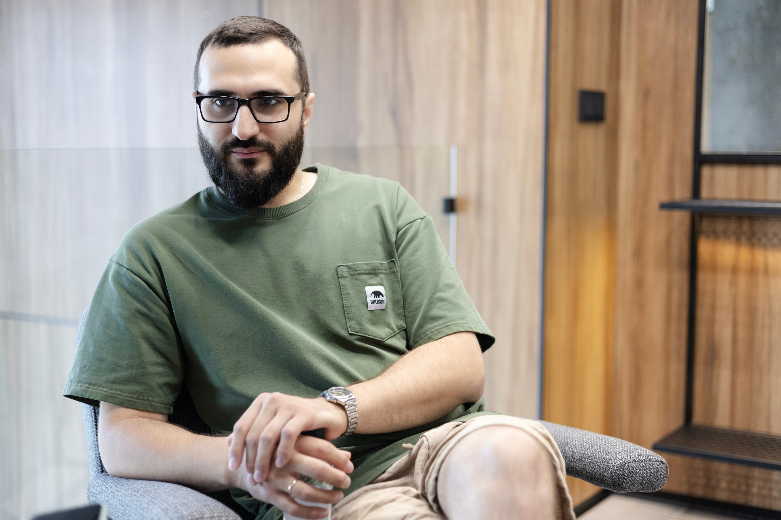 Денис Бирюков. Барбер, священник и учитель. Репортажный фотограф Наталья Лапцевич