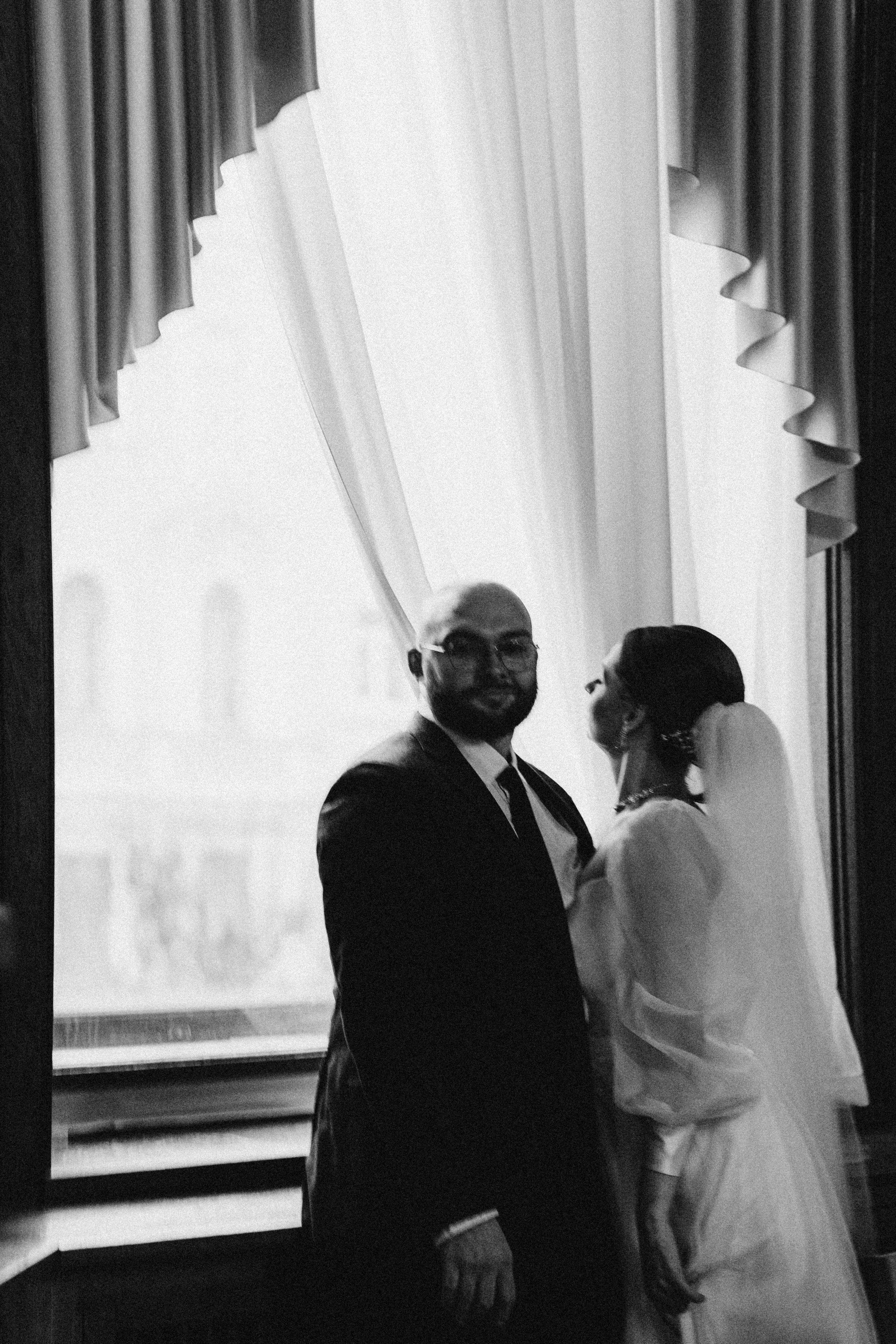 СВАДЕБНАЯ СЬЕМКА ВО ВТОРОМ ДВОРЦЕ (ДЕКАБРЬ) ТАКЖЕ СЬЕМКА В СТУДИИ НА ЧЕРНЫШЕВСКОЙ. Профессиональный фотограф, Санкт-Петербург — Виктория Богомолова