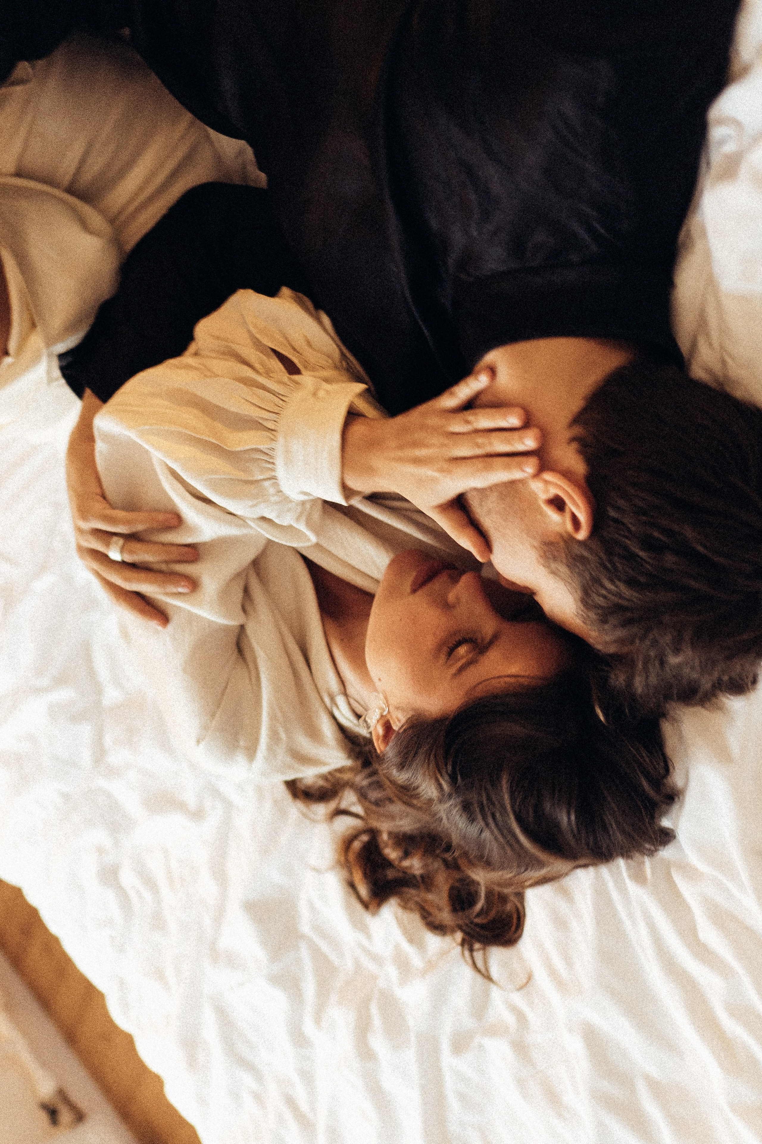 УТРО ЖЕНИХА И НЕВЕСТЫ В ПИТЕРСКОЙ КВАРТИРЕ И СЬЕМКА С СВАДЕБНЫХ ОБРАЗАХ. Профессиональный фотограф, Санкт-Петербург — Виктория Богомолова