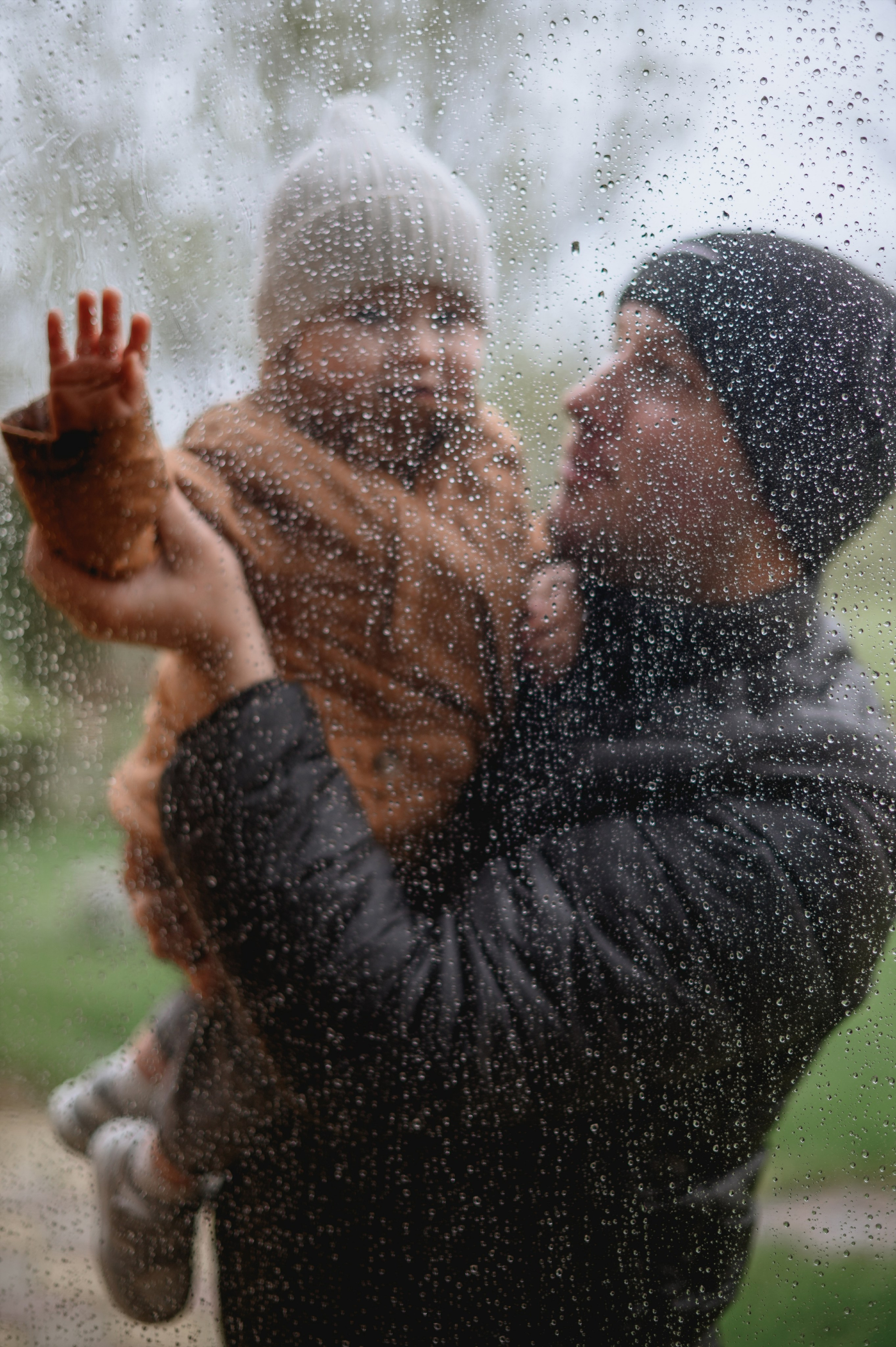 Дома во дворе и на фотозоне. Годик. Фотограф Котова Валентина