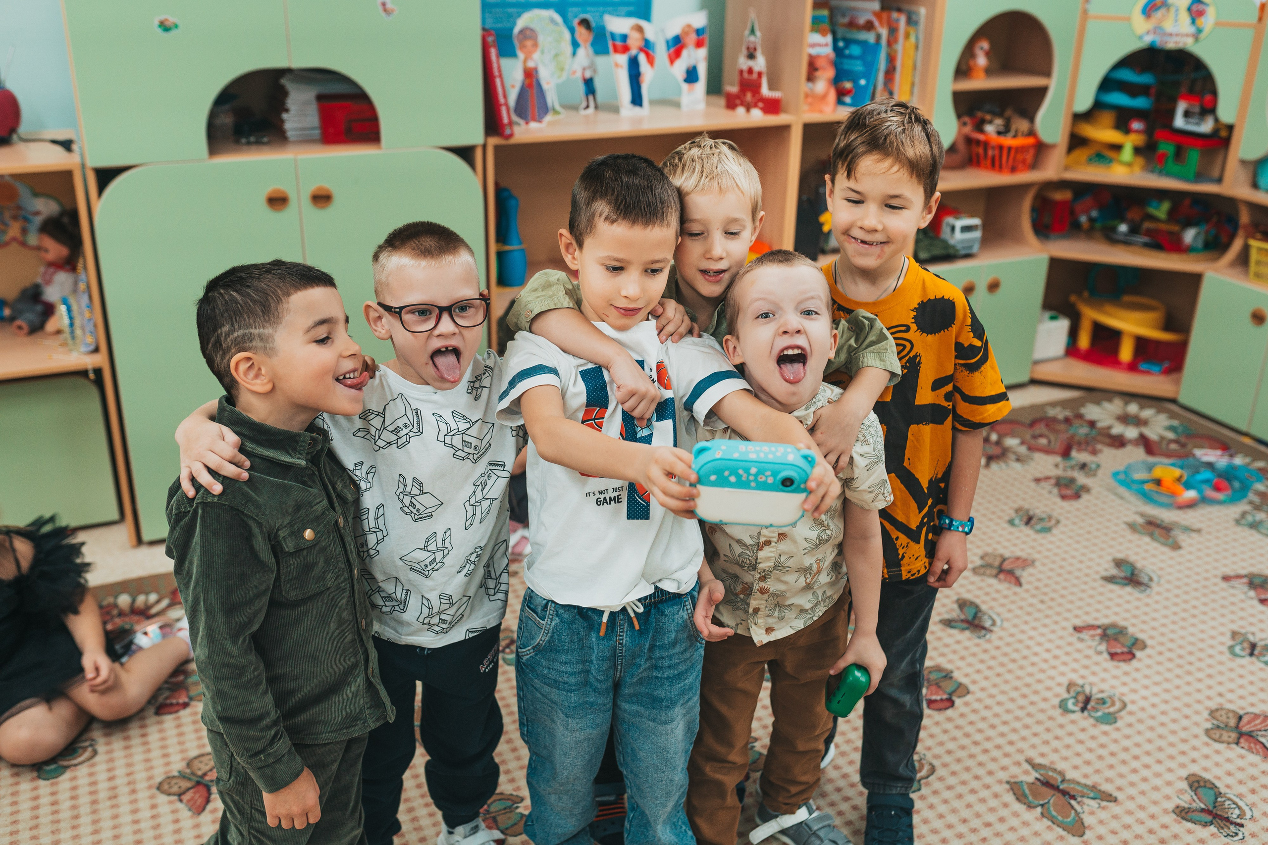 Сад1. Школьные альбомы и альбомы для детского сада. Юлия Осипова. Москва