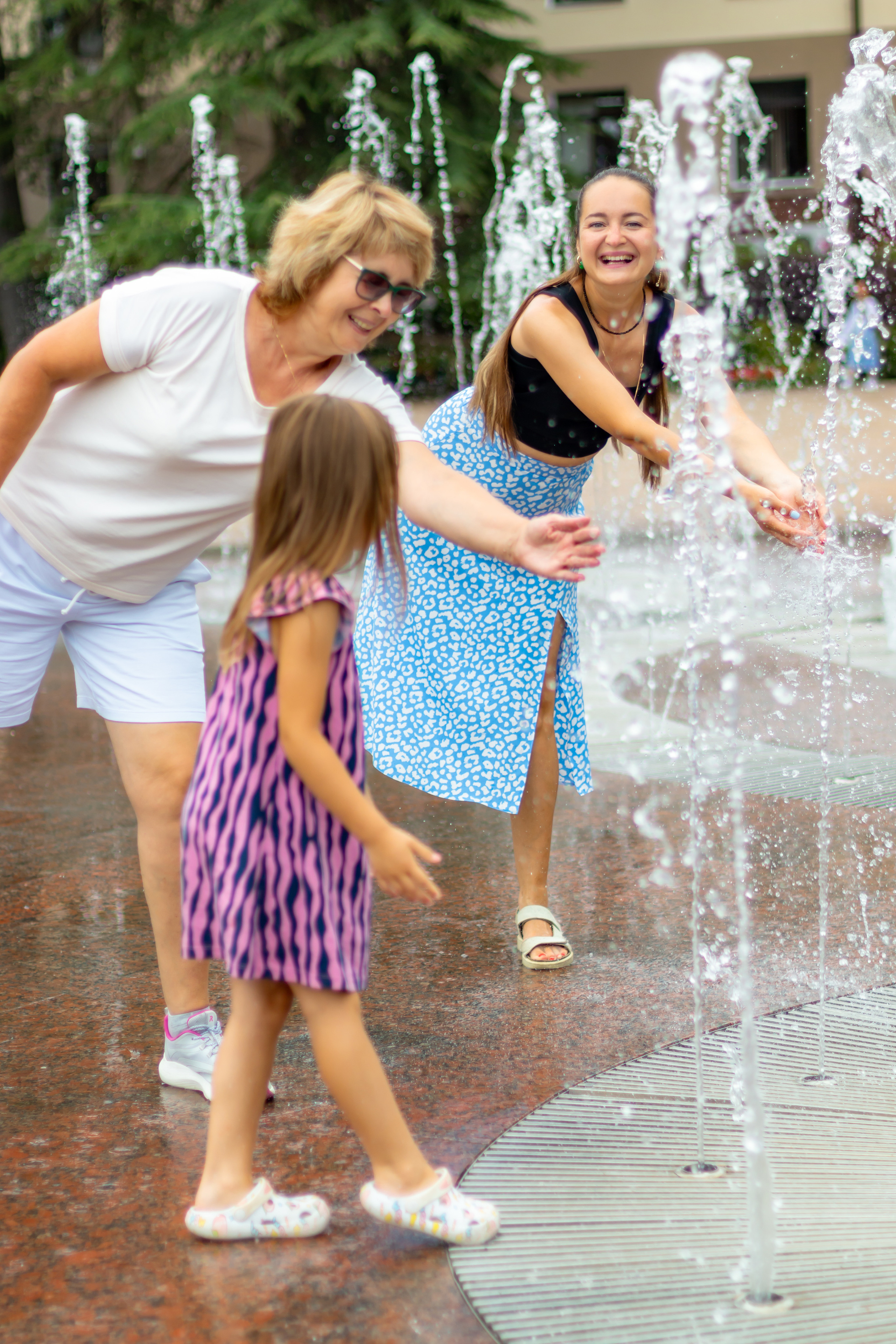 Аня с мамой и бабушкой. Фотограф в Сочи