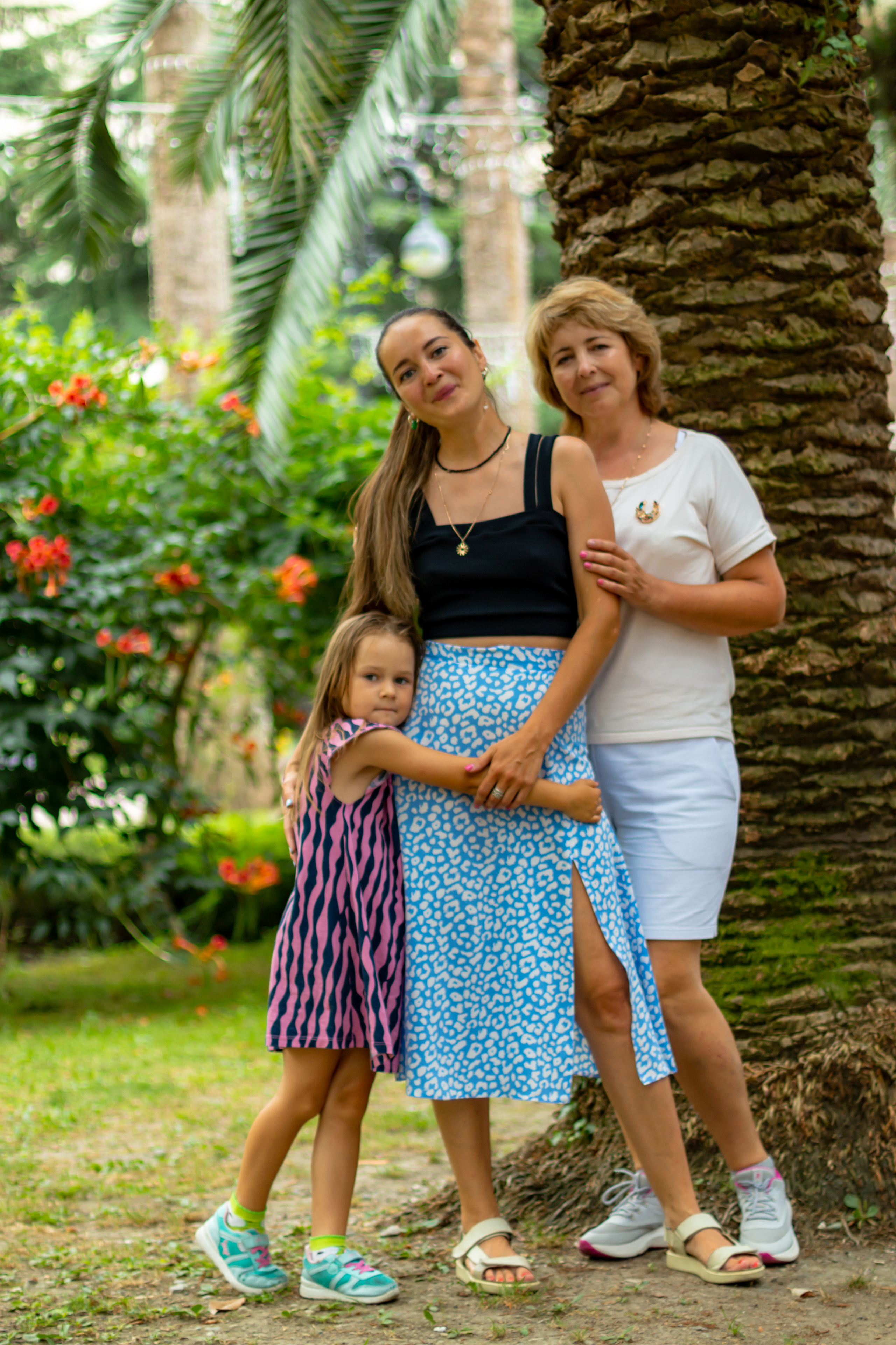 Аня с мамой и бабушкой. Фотограф в Сочи