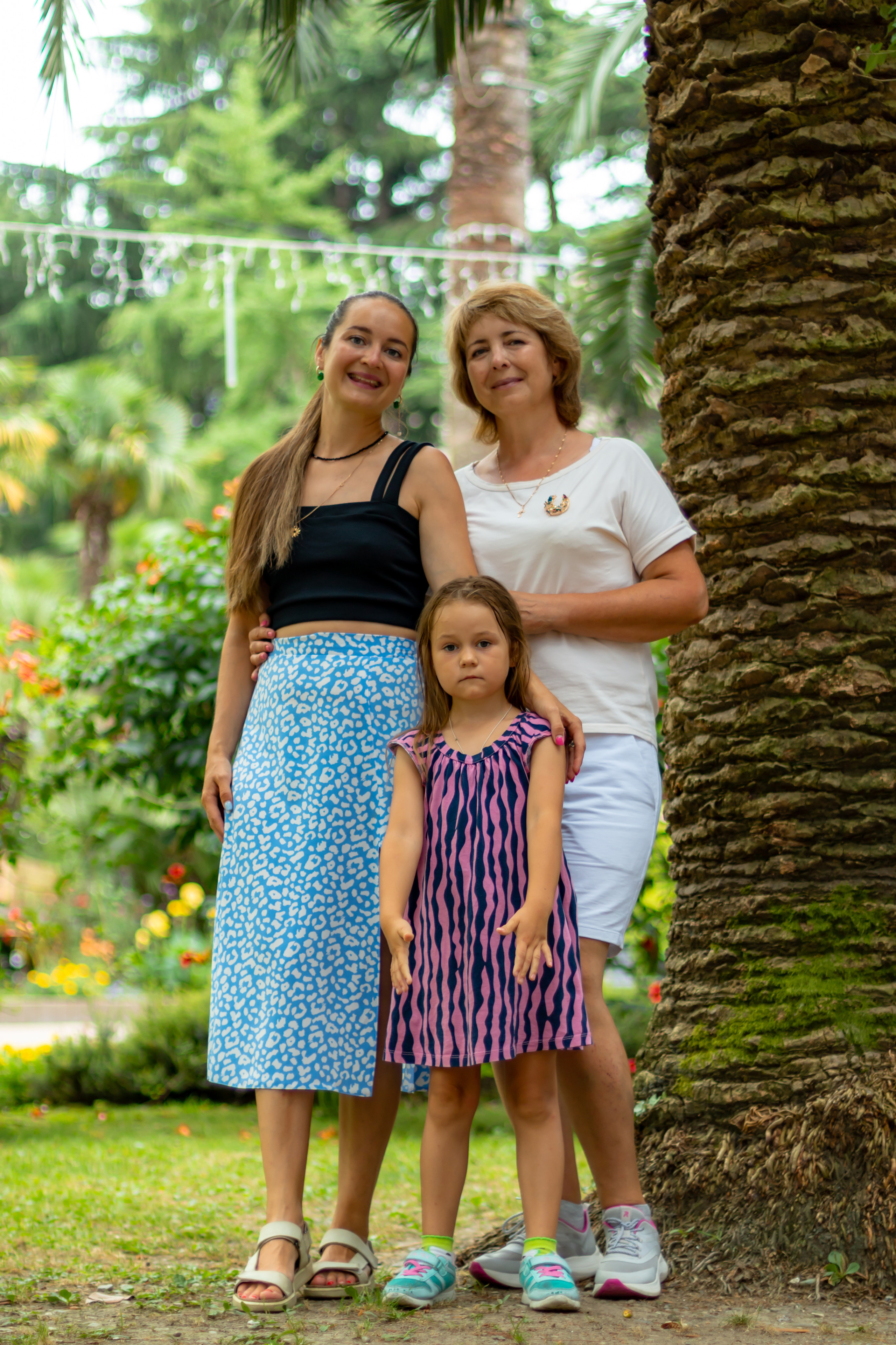 Аня с мамой и бабушкой. Фотограф в Сочи