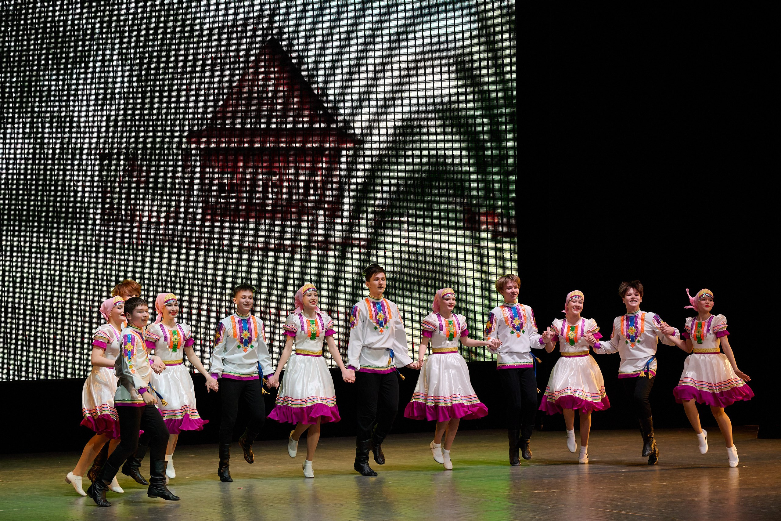 60-летие Ансамбля «РОВЕСНИКИ» Ижевск. 25.04.2024. Спортивный репортажный фотограф в Ижевске Сергей Мерзляков