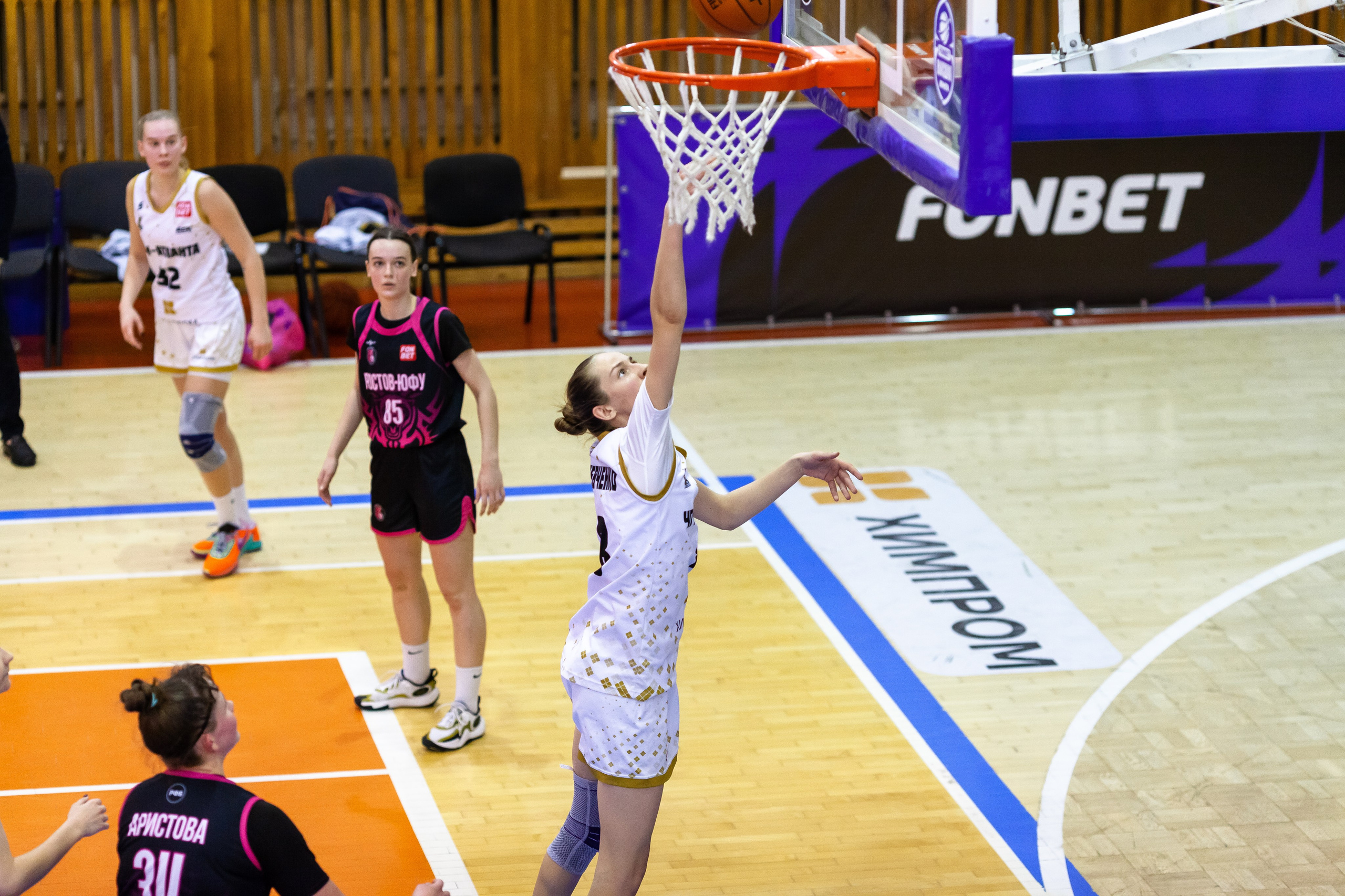 ЧГУ-Атланта — Ростов-ЮФУ / 1 игра. Фотография