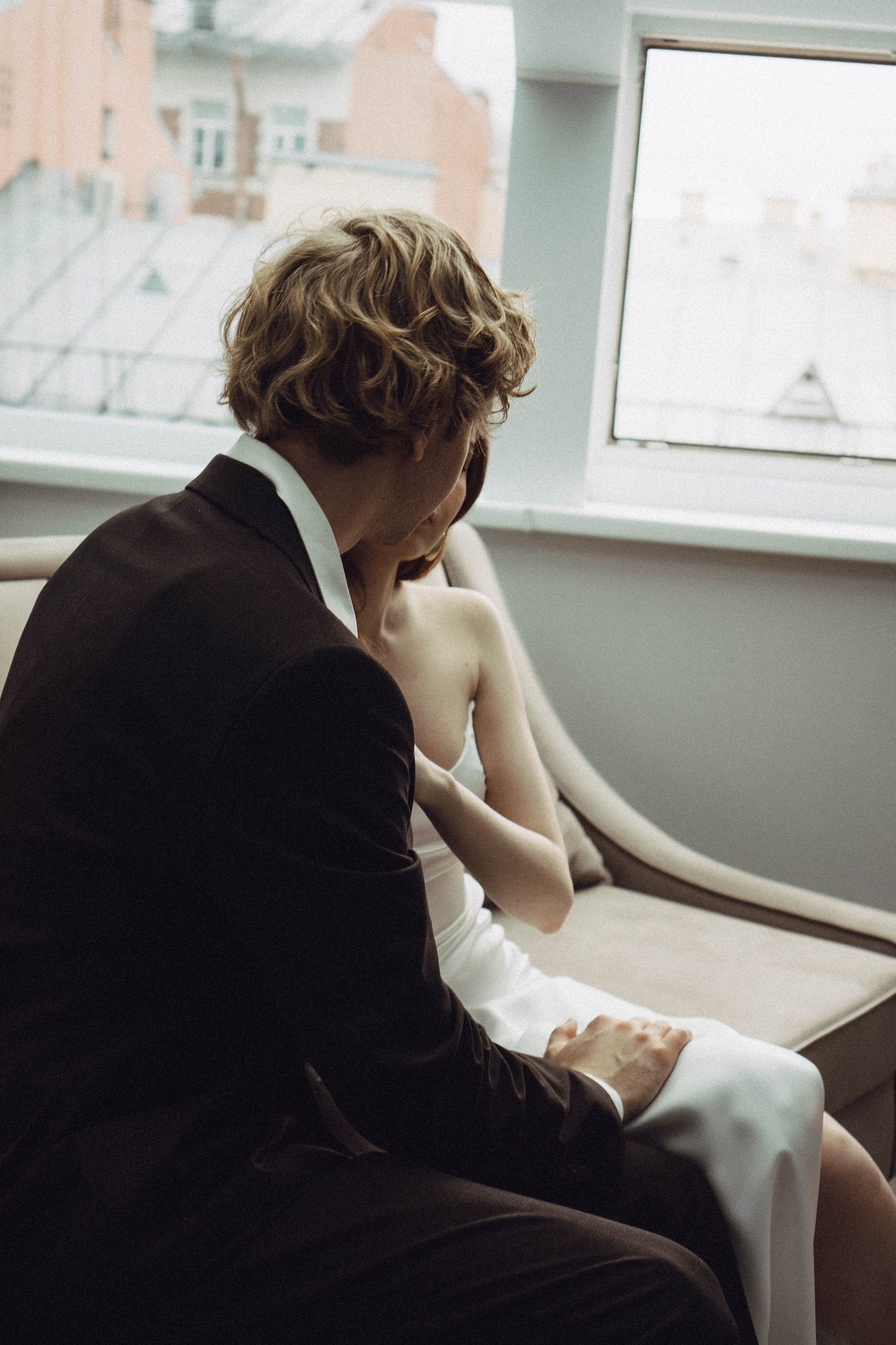 СВАДЕБНАЯ СЬЕМКА В ОТЕЛЕ. СБОРЫ ЖЕНИХА И НЕВЕСТЫ И ТАКЖЕ ТОР И ПОДГОТОВКА К ПРОГУЛКЕ. Профессиональный фотограф, Санкт-Петербург — Виктория Богомолова