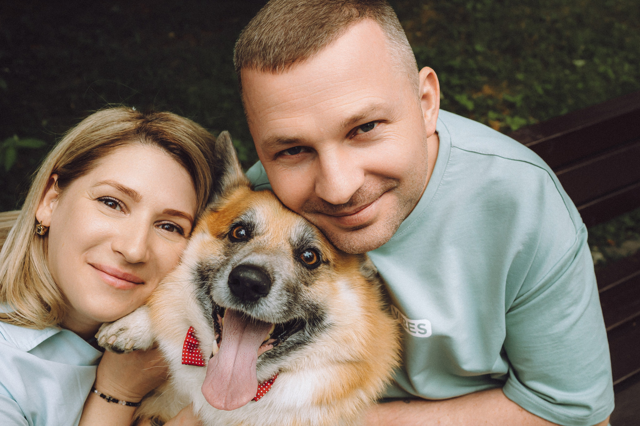 Ира, Леша и Харли