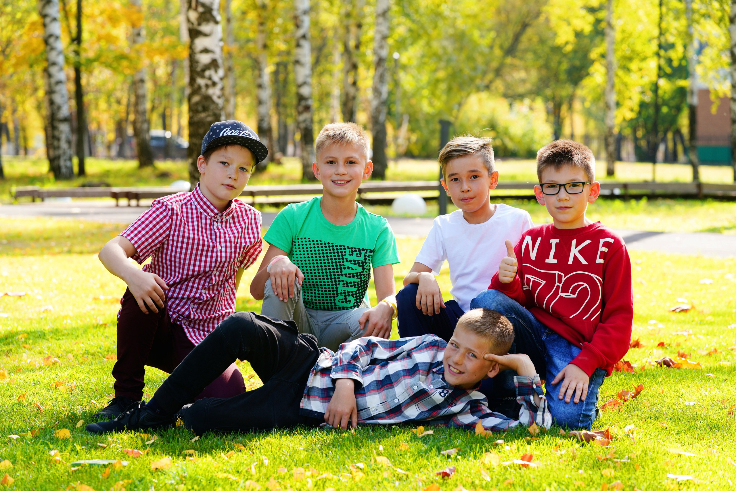 Осень 4 класс. Современные выпускные альбомы. Мы делаем не просто альбомы, а стильные фотокниги