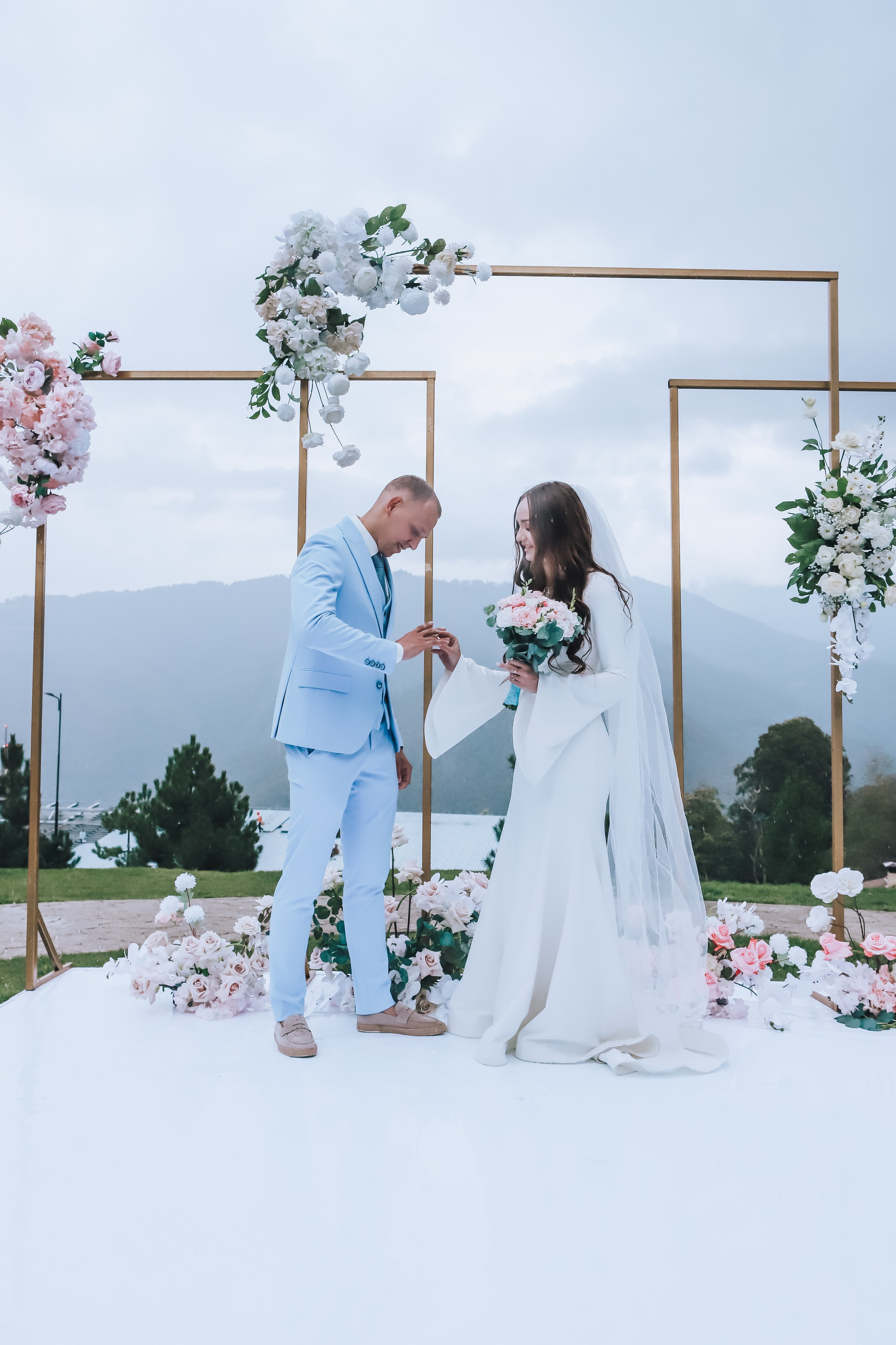 Любовь в горах. Свадебный фотограф Волгоград, Волжский