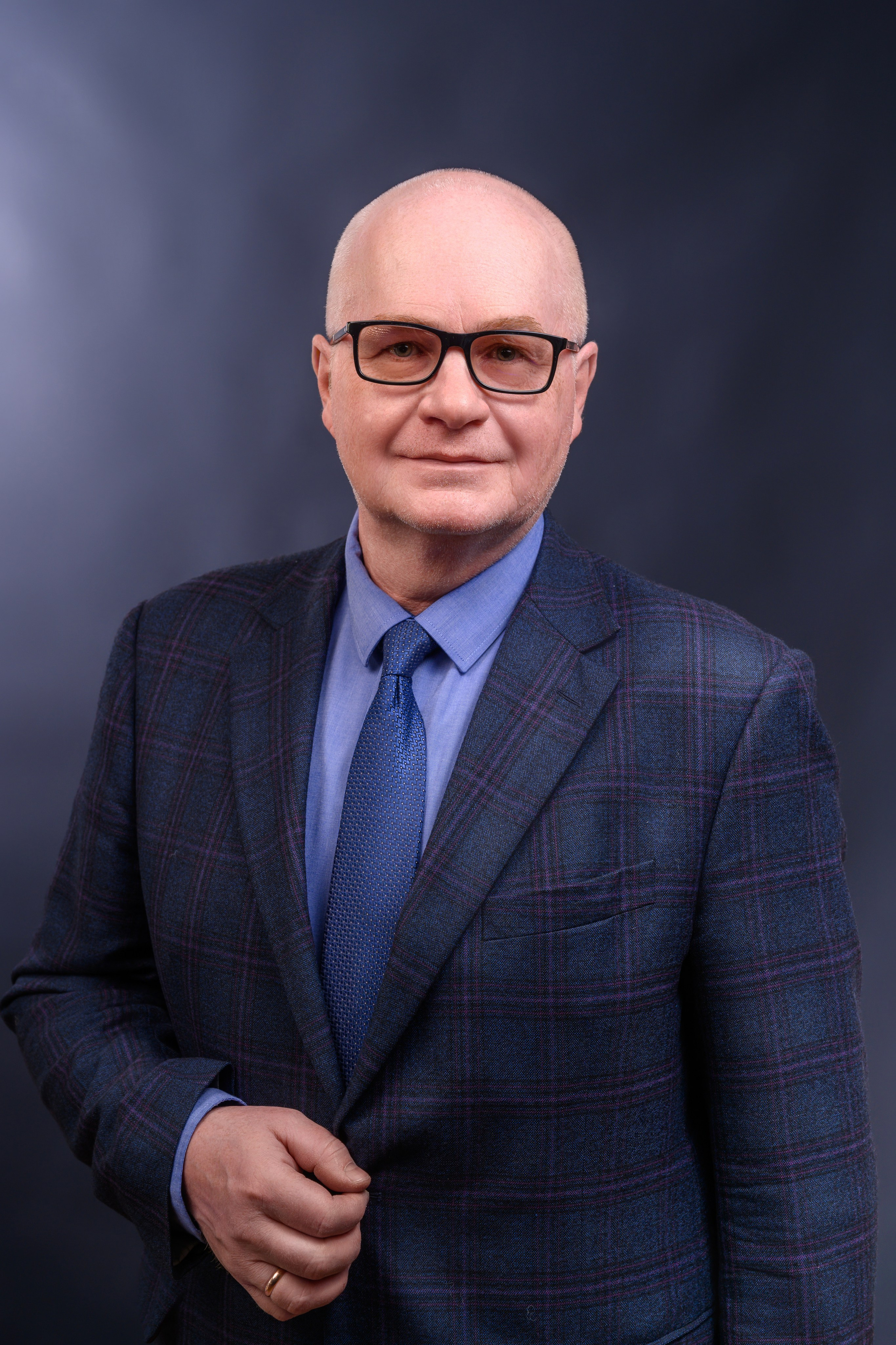 Дмитрий. Бизнес-портрет. Фотограф Андрей Зикеев, фотостудия AzArt Studio в Москве