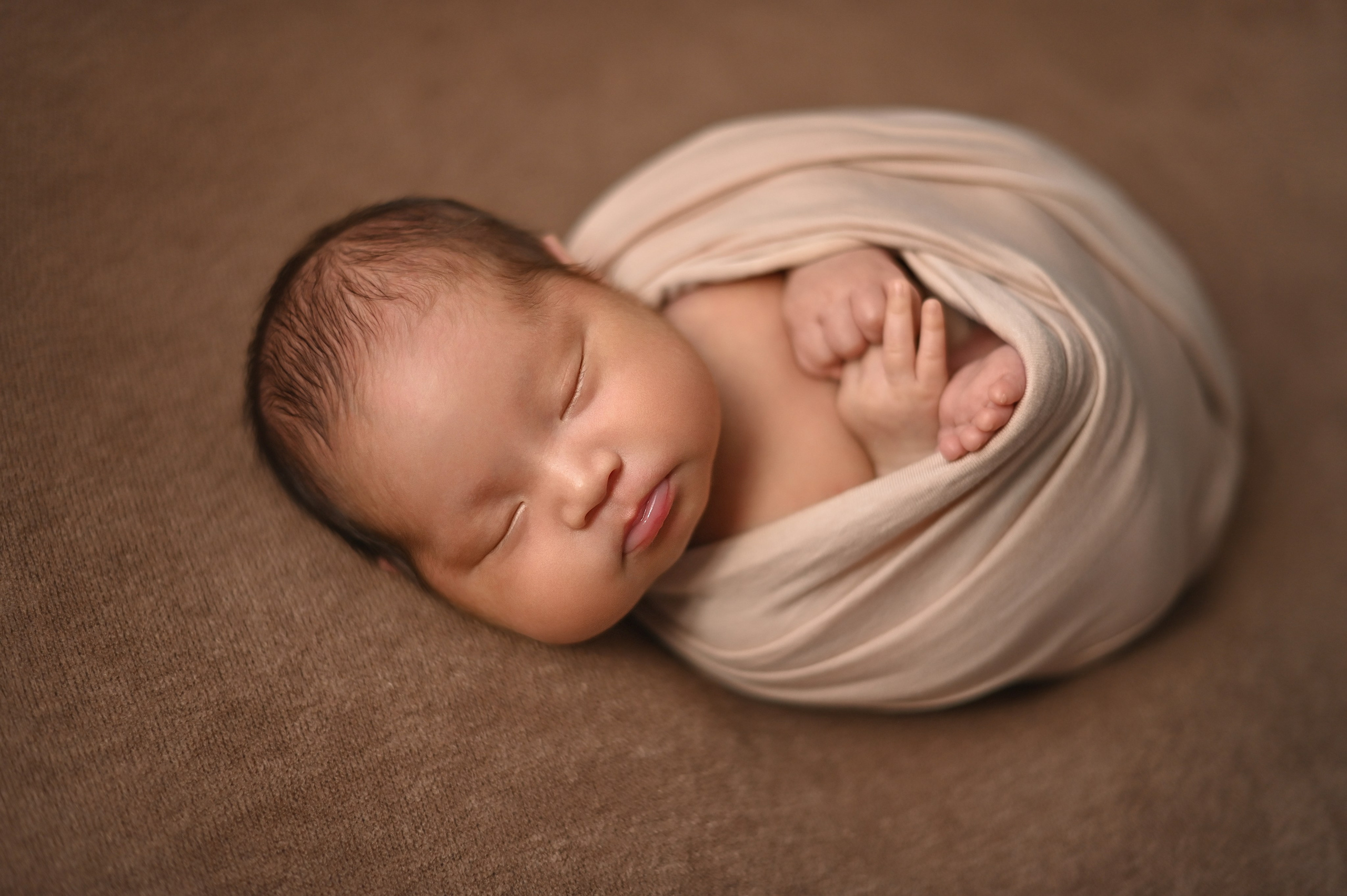 Лев и Михаил. Фотограф новорожденных во Владивостоке Панова Татьяна