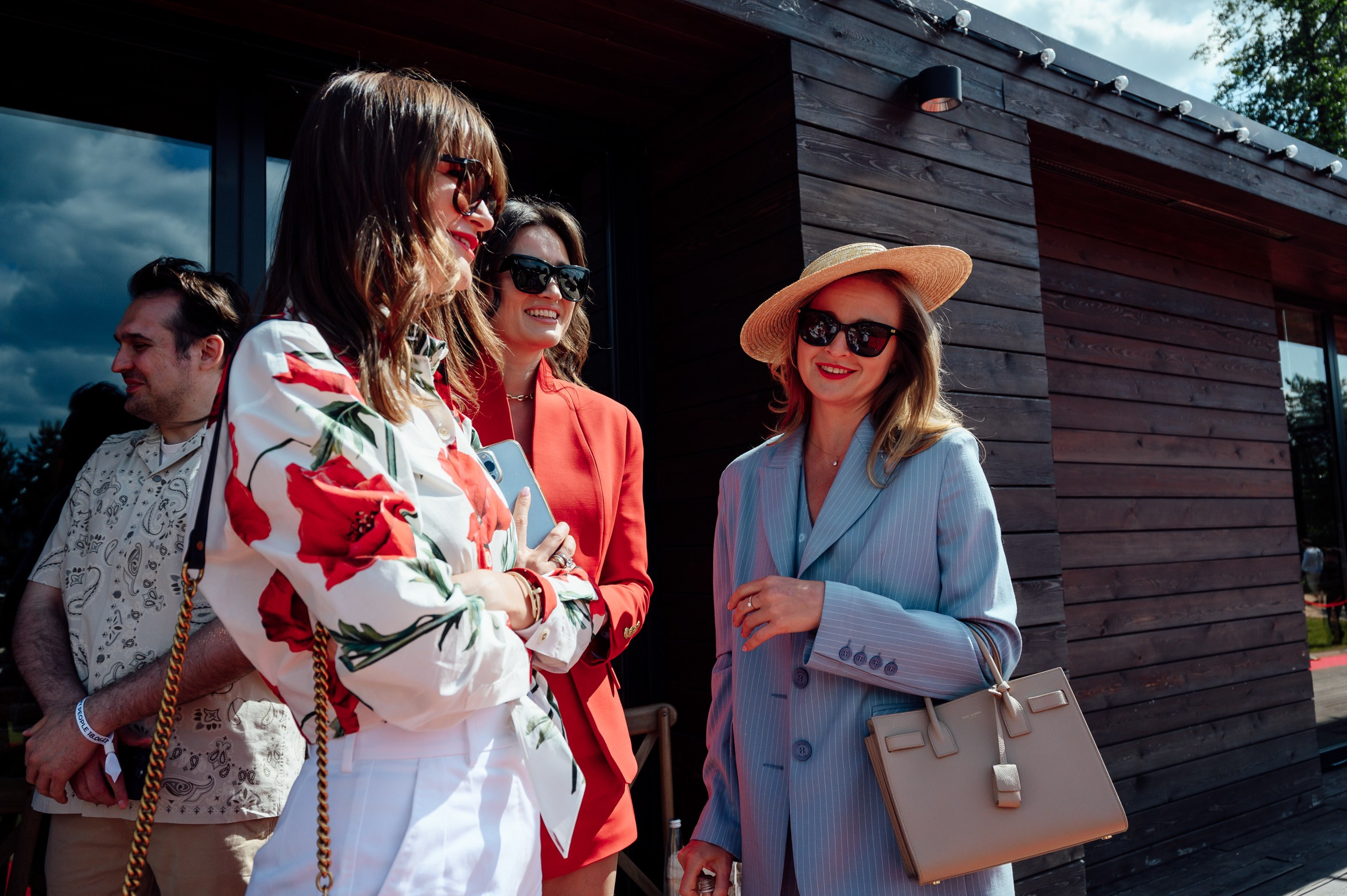 Club 500. O1. SkyRiver