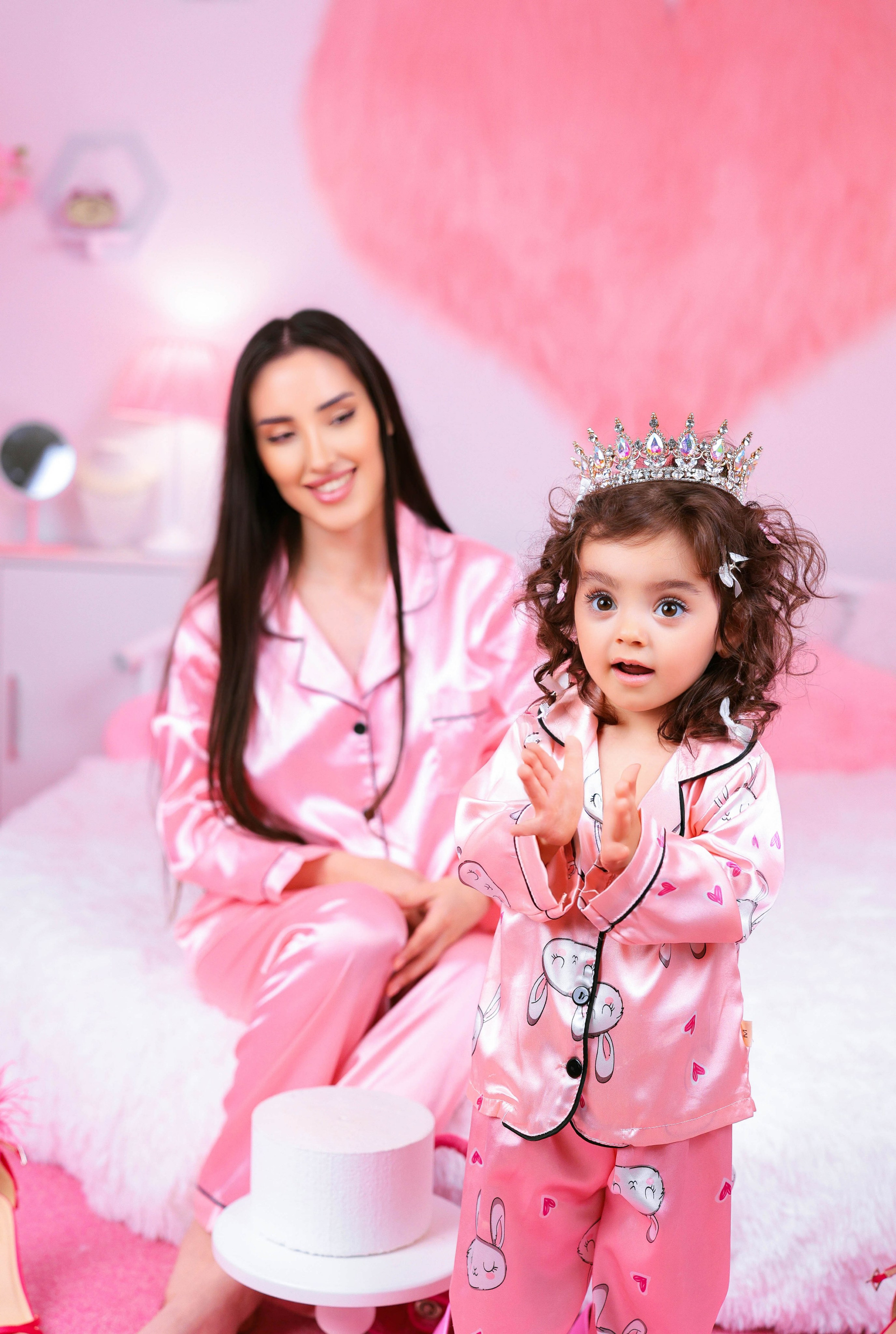 РОЗОВАЯ КОМНАТА