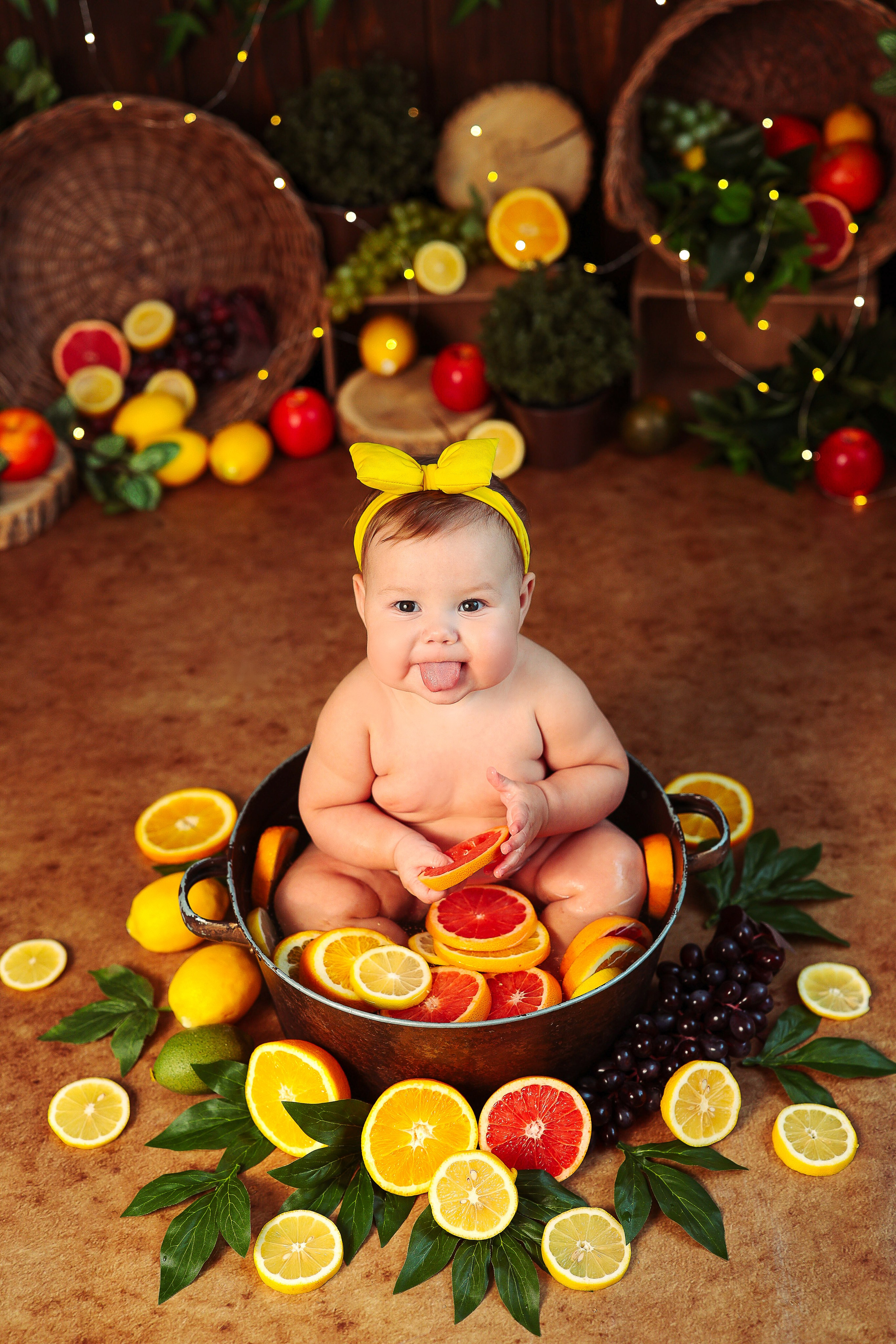 Малышки Антураж