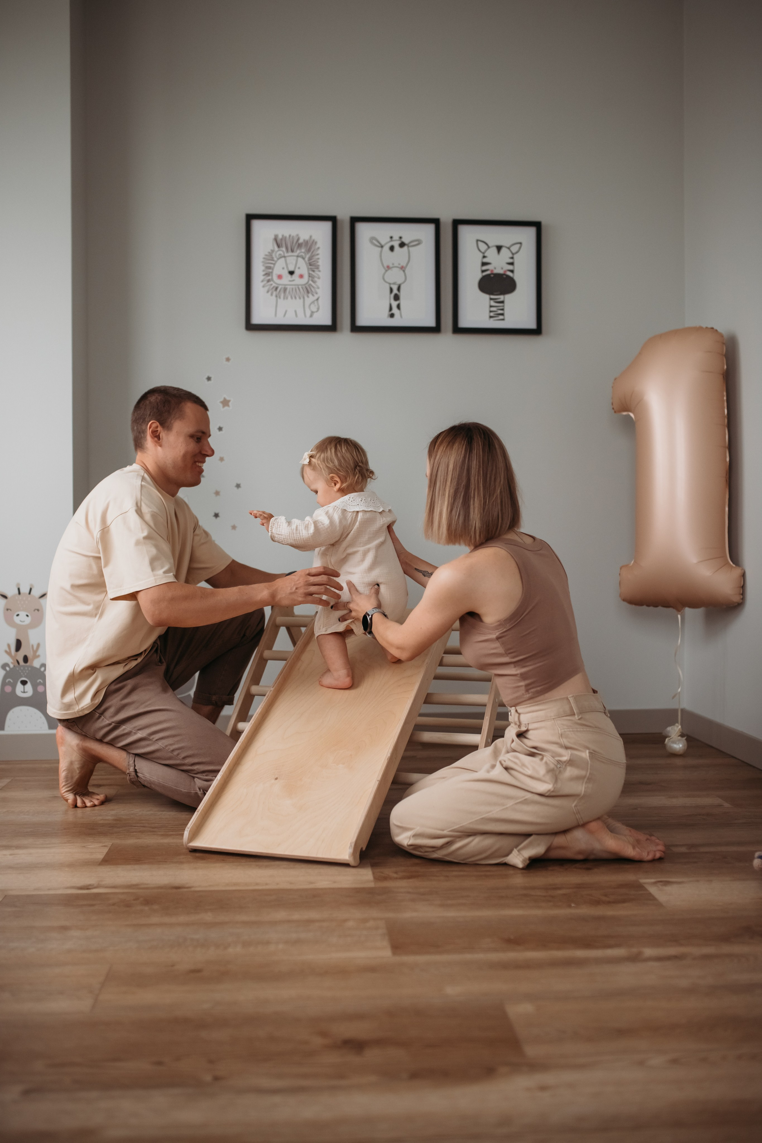 Ксюша (домашняя история). Семейный и детский фотограф Минск, Беларусь