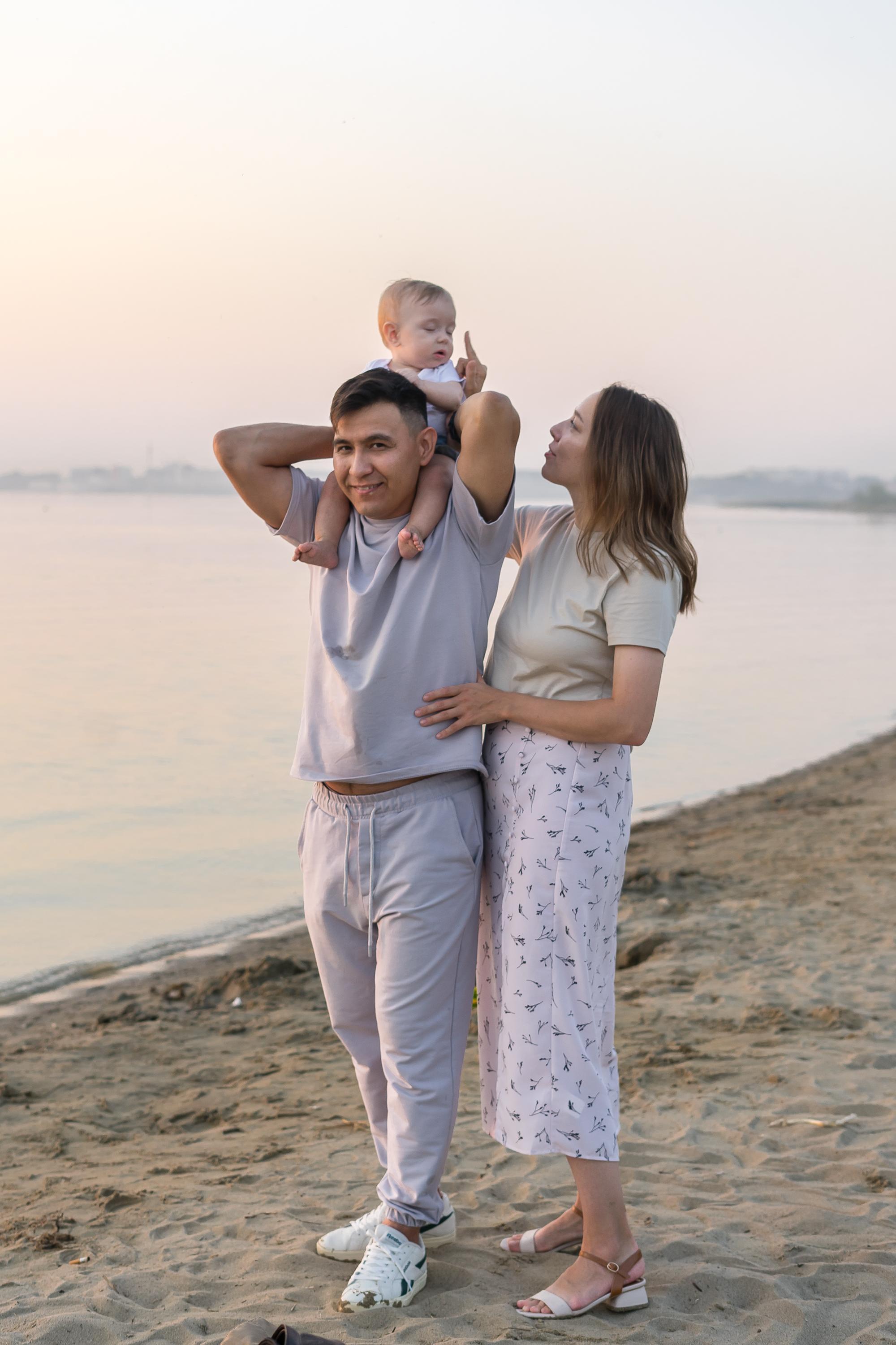 Регина, Айнур, Роберт. Закатное тепло. Эстетичная фото- и видеосъёмка Ирина Арсентьева. Челябинск и весь мир