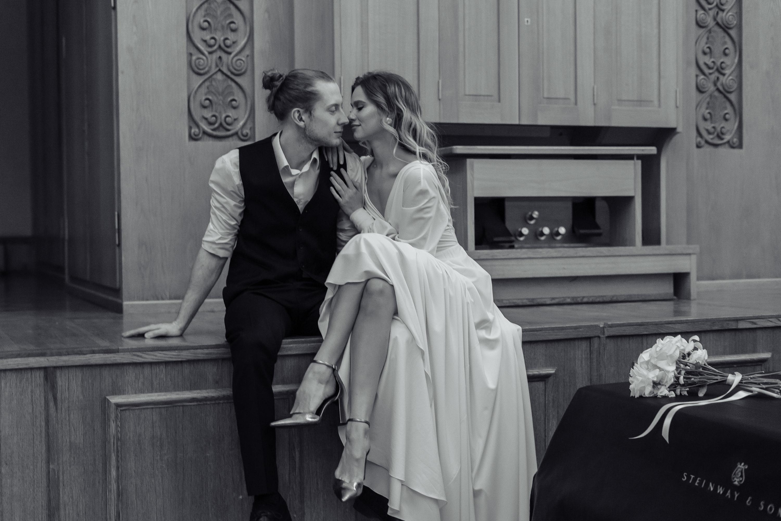 Необычная свадебная фотосессия. Съёмка в Органном зале Челябинска. Эстетичная фото- и видеосъёмка Ирина Арсентьева. Челябинск и весь мир