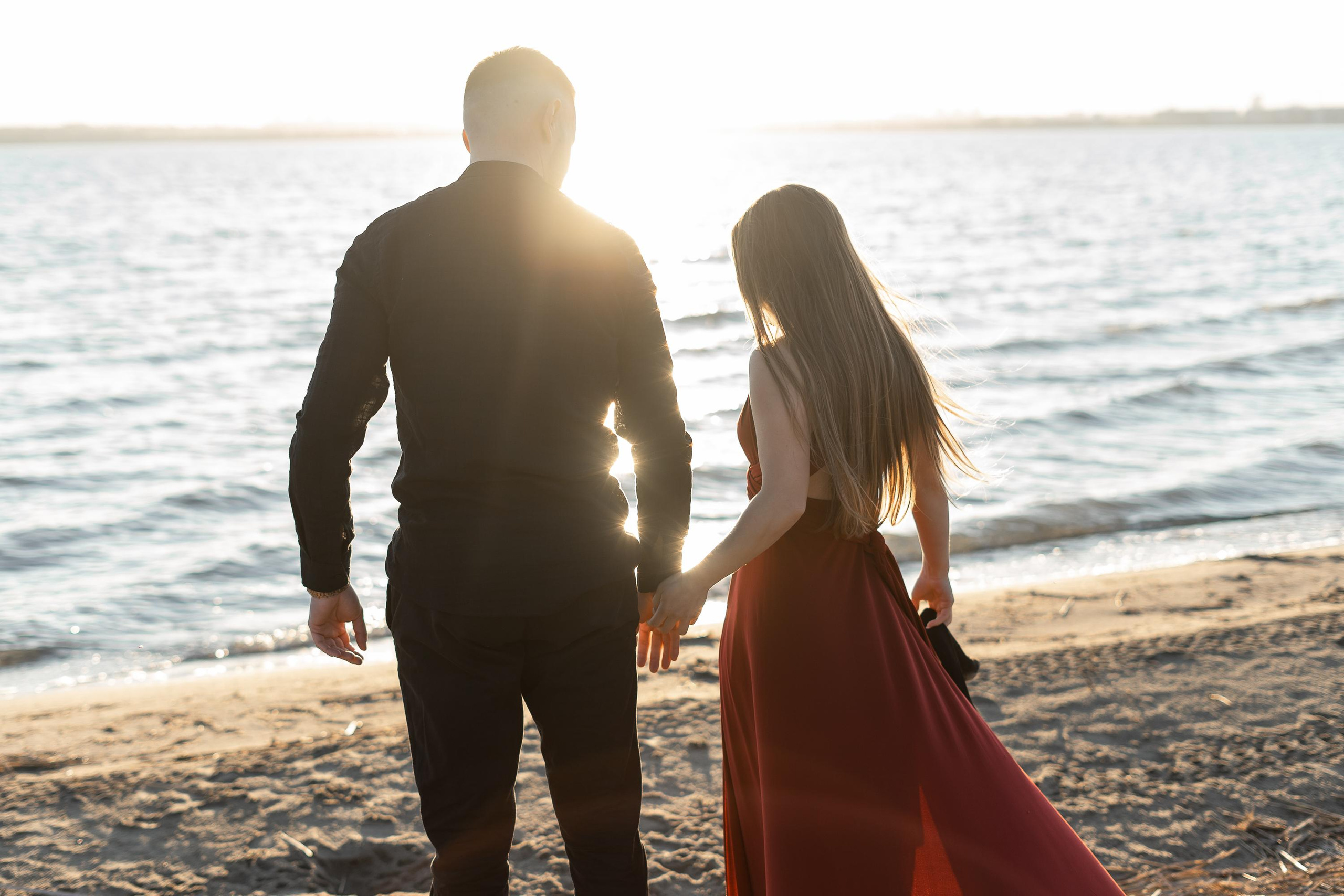 Алёна & Сергей. Прогулка по песчаному берегу. Эстетичная фото- и видеосъёмка Ирина Арсентьева. Челябинск и весь мир