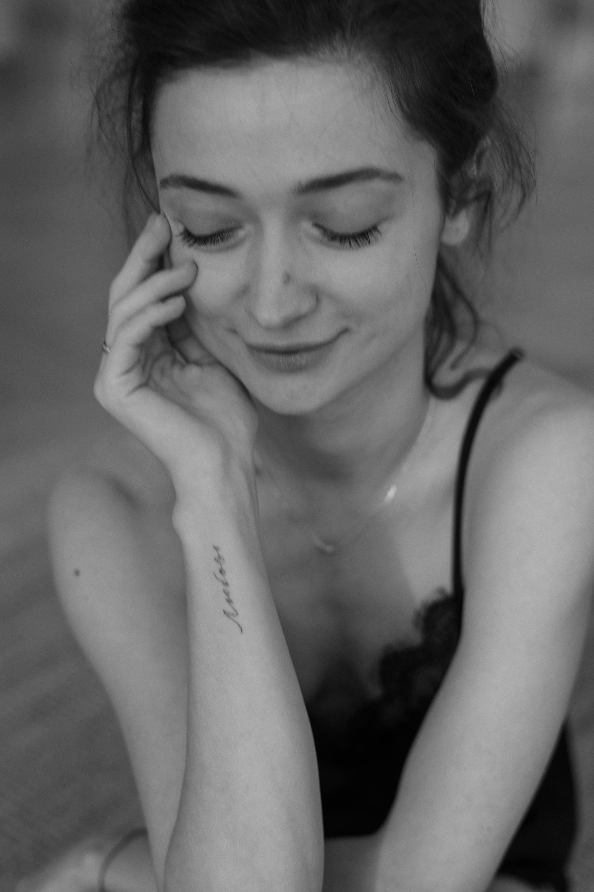 Женский портрет Челябинск. Женский фотограф Златоуст. Эстетичная фото- и видеосъёмка Ирина Арсентьева. Челябинск и весь мир