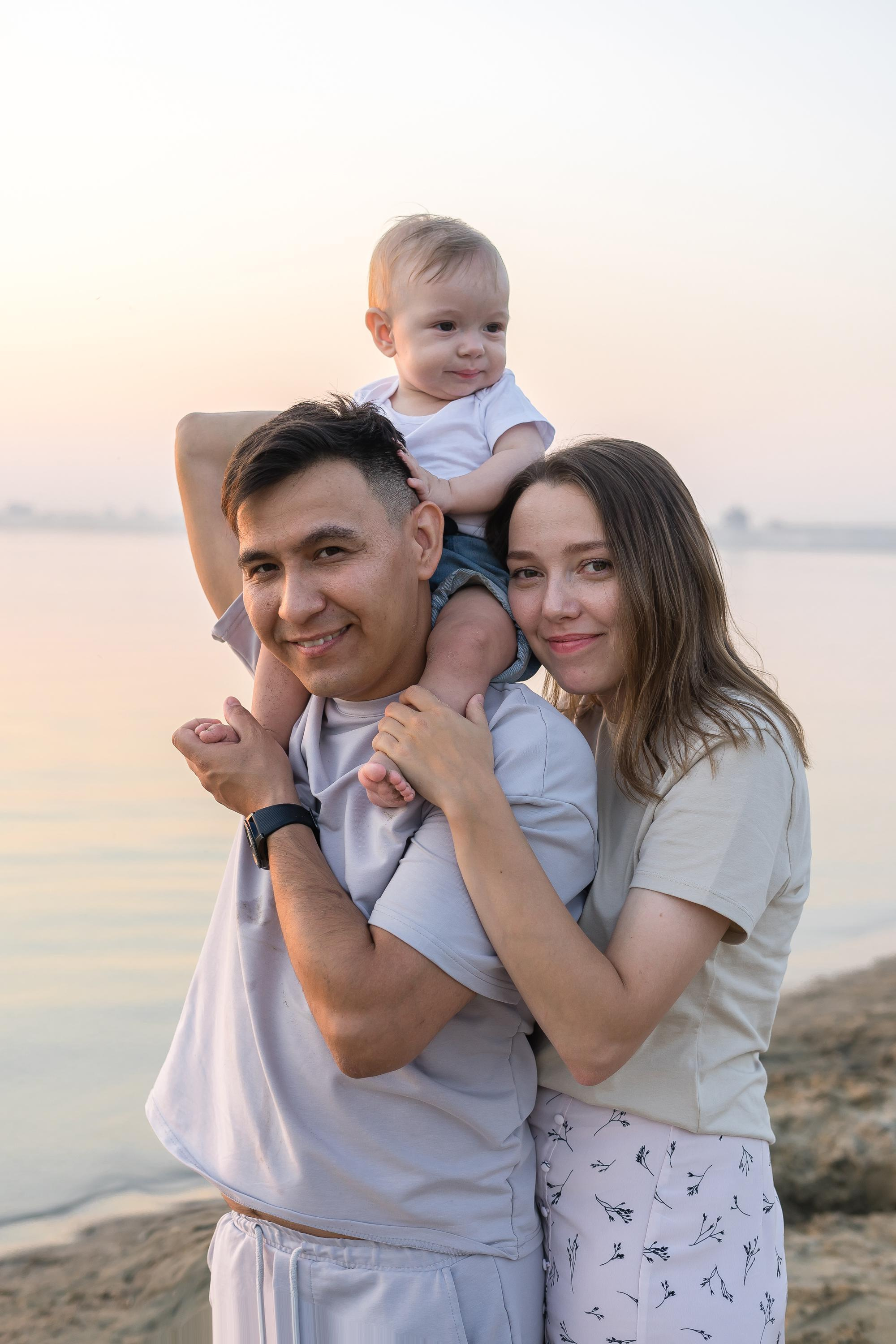 Регина, Айнур, Роберт. Закатное тепло. Эстетичная фото- и видеосъёмка Ирина Арсентьева. Челябинск и весь мир