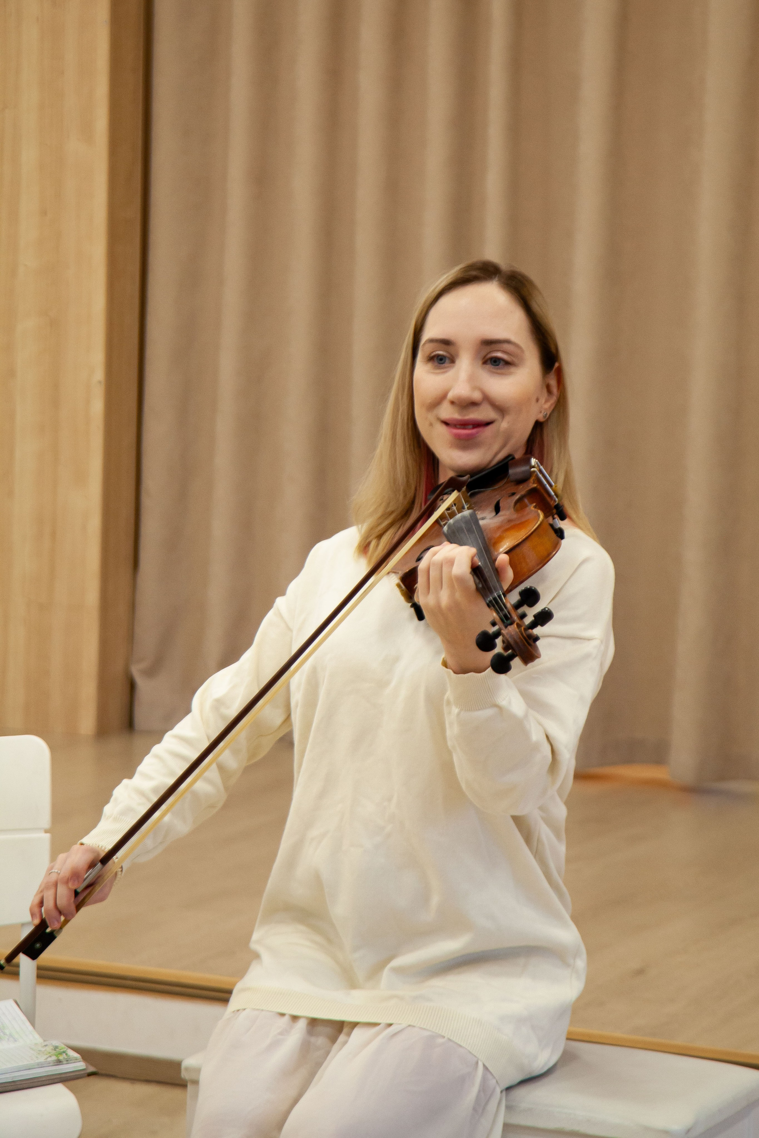 Музыкальный концерт скрипки. 11.11.23. Профессиональное фото в Казани: от идеи до результата. Фотограф Яна Мур