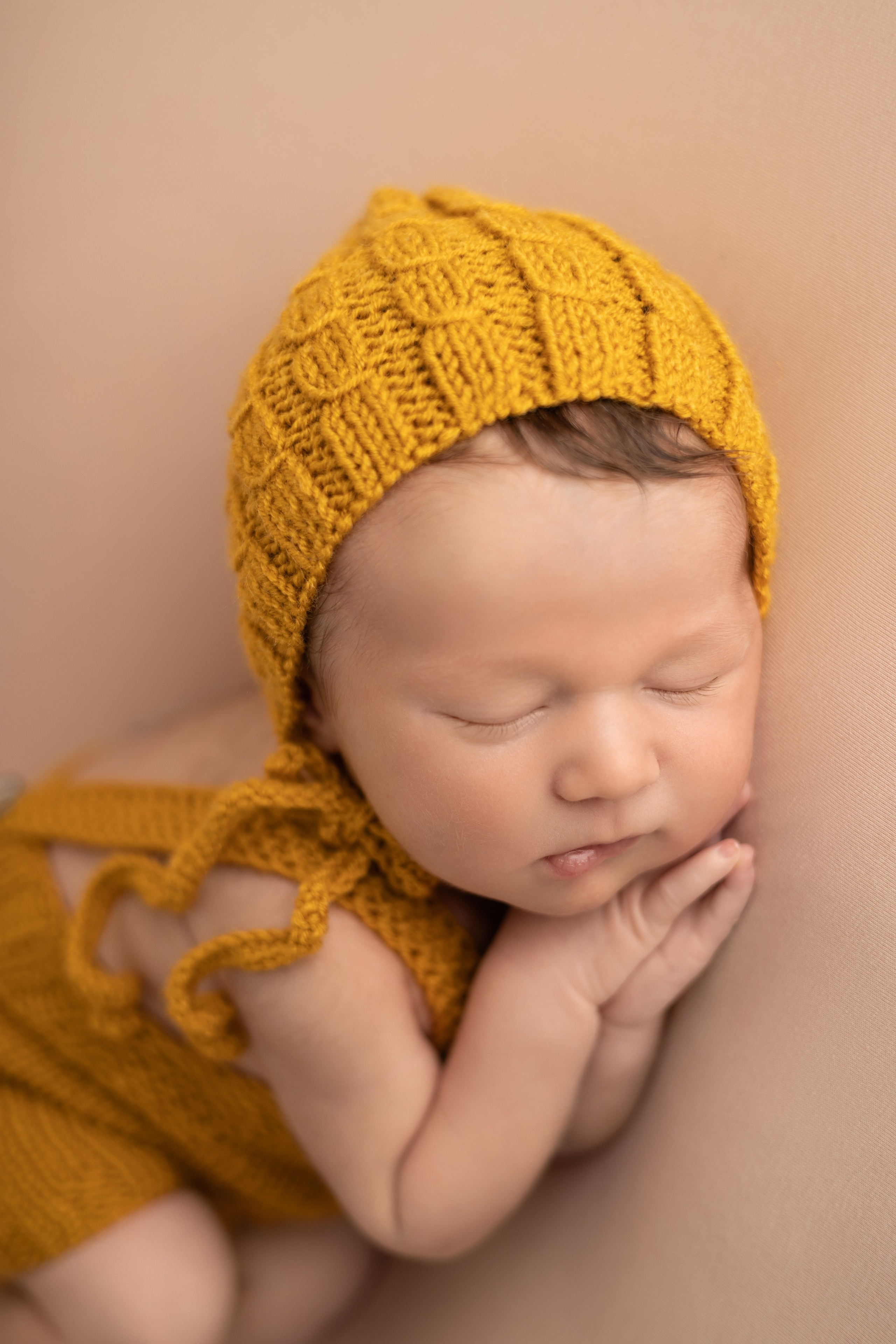 PH @newborn_elvina. Retoucher Aleksmokh