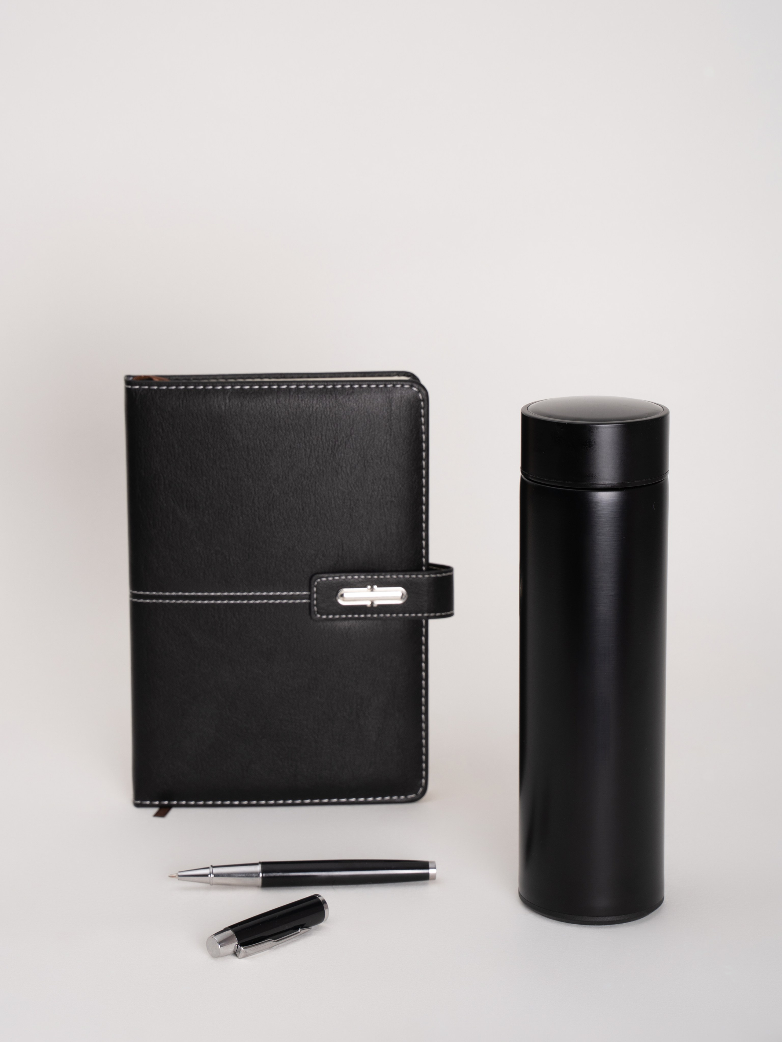 На белом фоне для каталогов. Фотограф и видеограф в Тольятти, Самаре Дёмина Мария