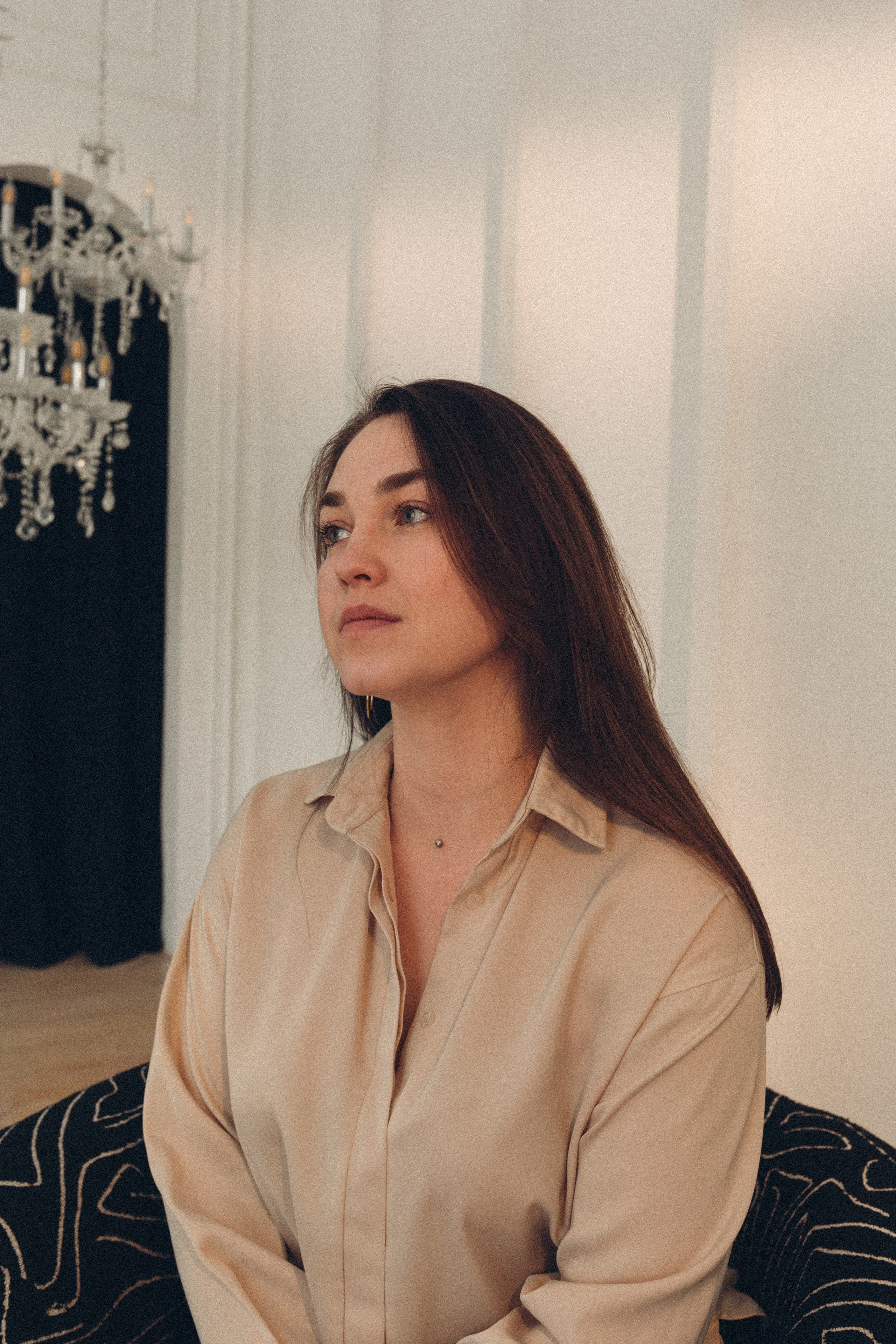 Индивидуальная фотосессия в студии Манекен в Екатеринбурге. Марина Рерих — портретный фотограф в Екатеринбурге