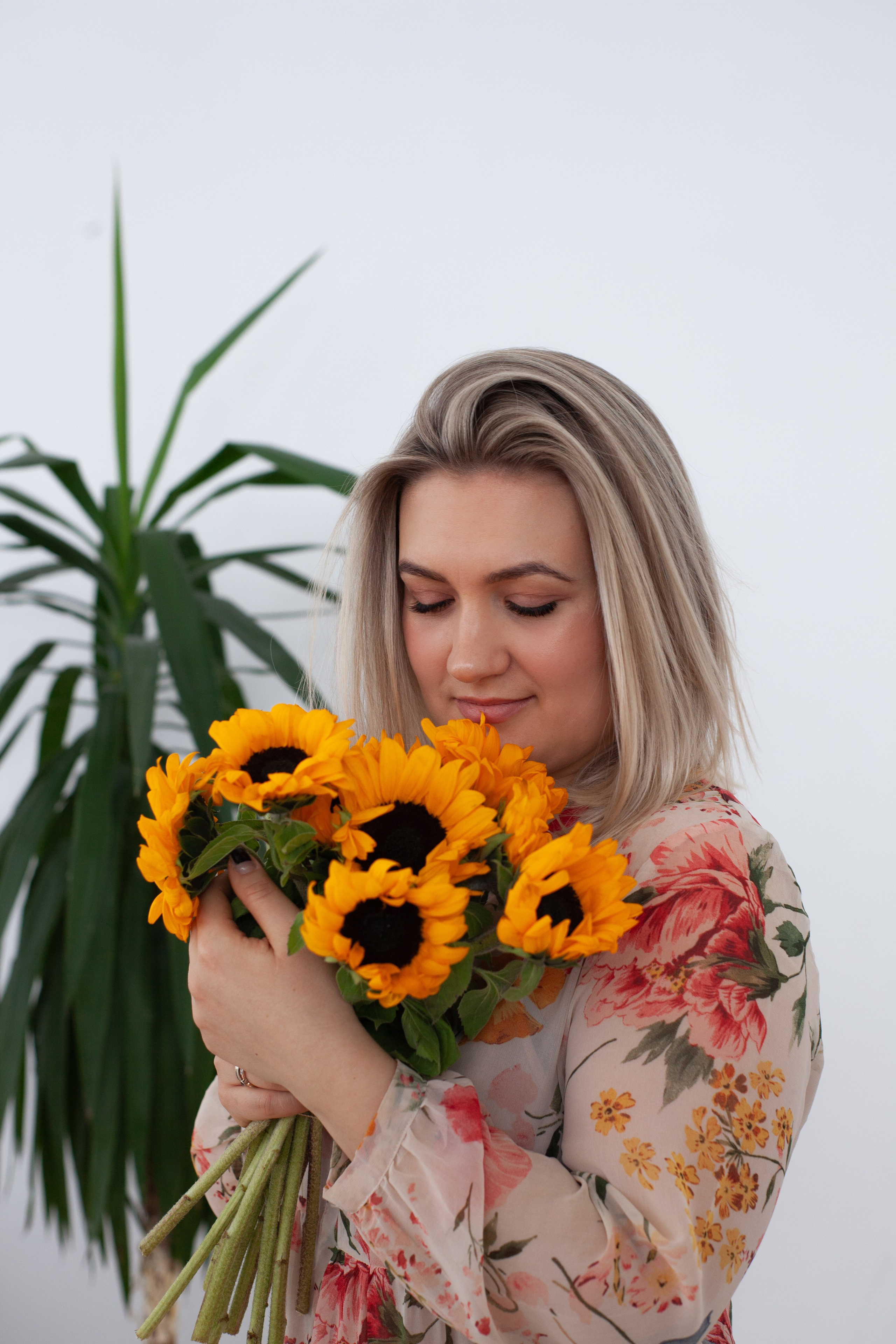 Фото день «Дарите женщинам цветы» для семейного клуба «ВМЕСТЕ». Анастасия, Фотограф женского портрета и беременности в стиле vogue