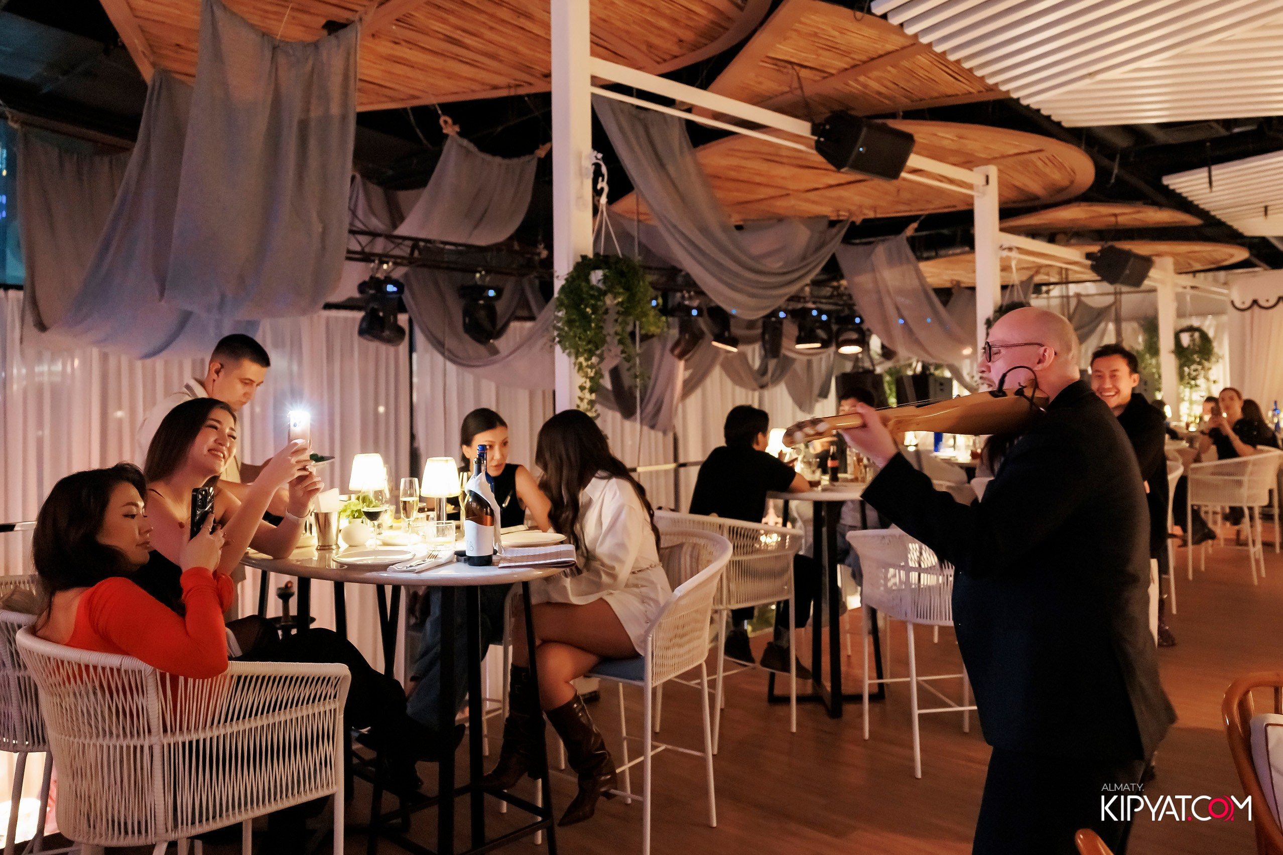 AIZA BAR — ТЕХНИЧЕСКОЕ ОТКРЫТИЕ. КИПЯТКОМ АЛМАТЫ! Фотосъемка мероприятий в Алматы