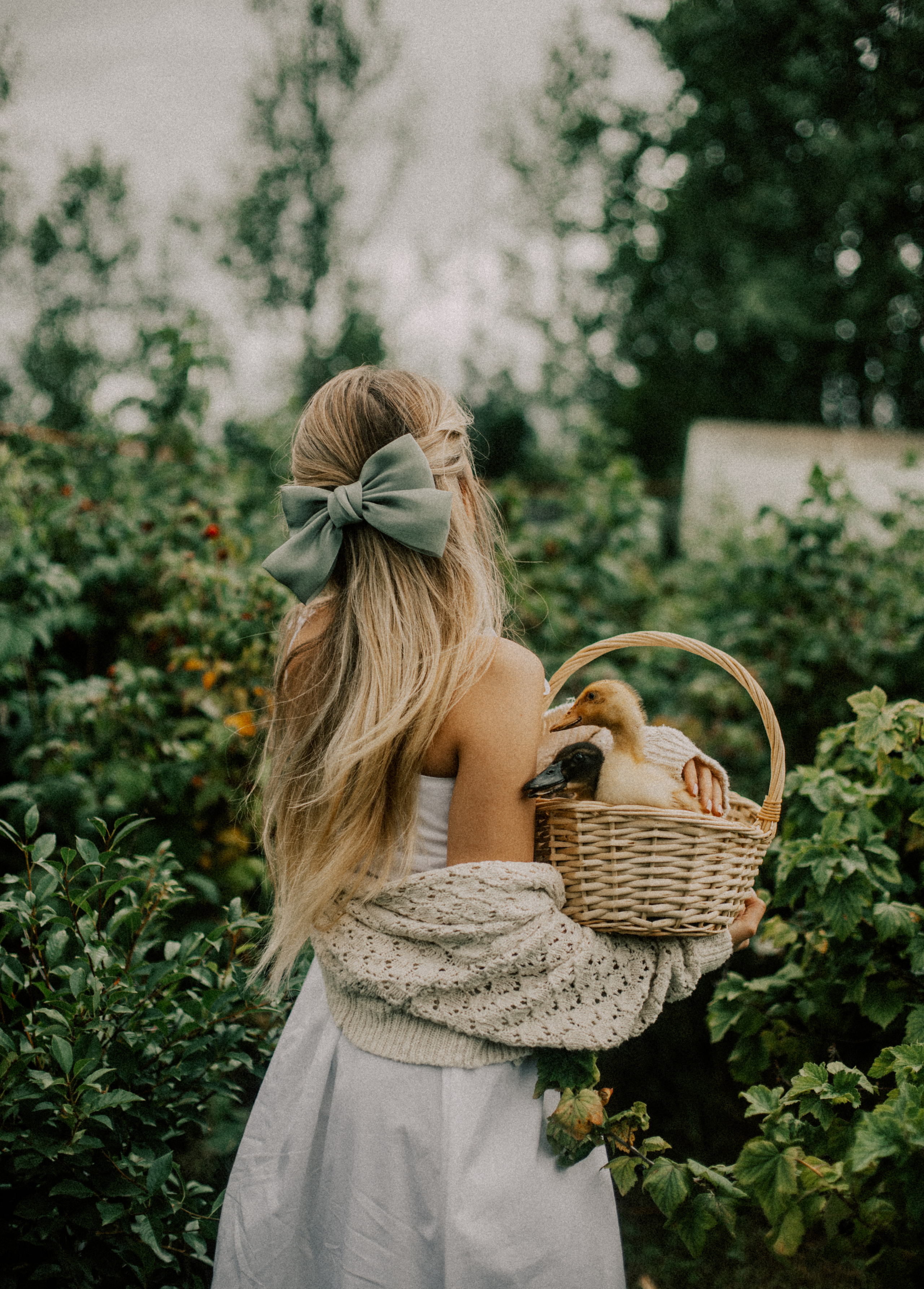 Юля в деревне. ФОТОГРАФ Екатеринбург Москва Анастасия Замесина