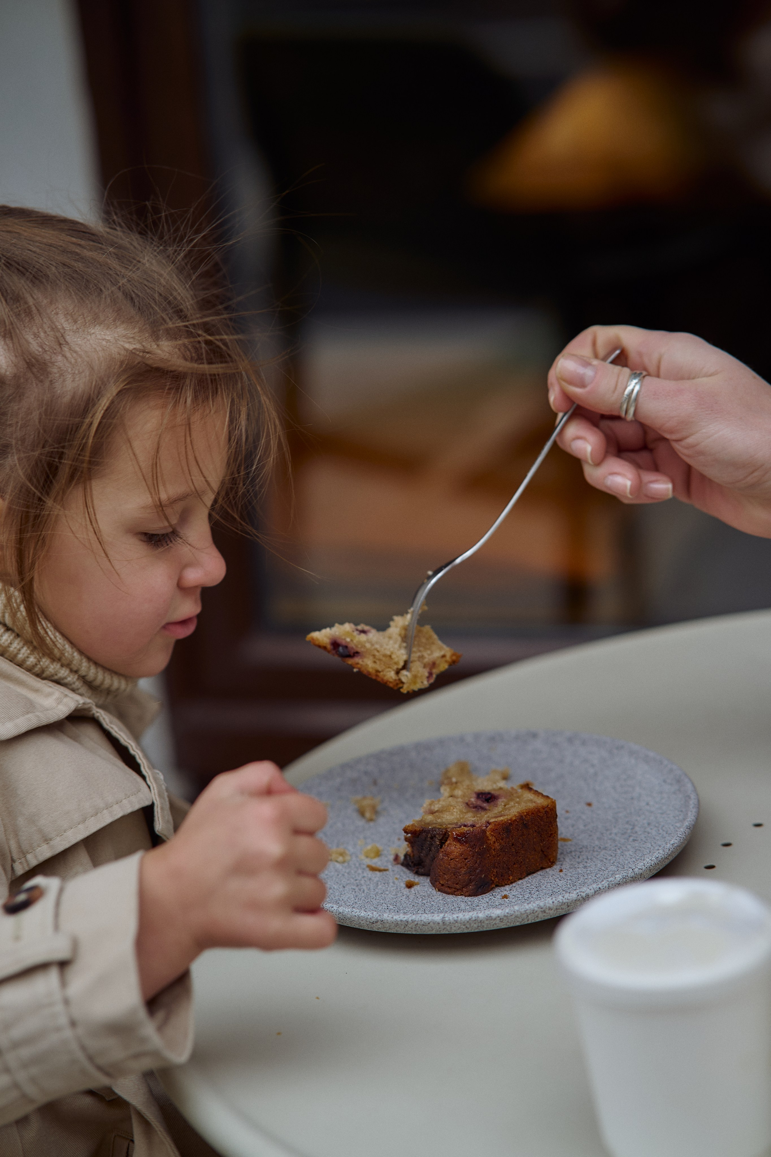 Рита и Кира. Прогулка по центру. Семейный и свадебный lifestyle-фотограф в Москве Мария Петрова