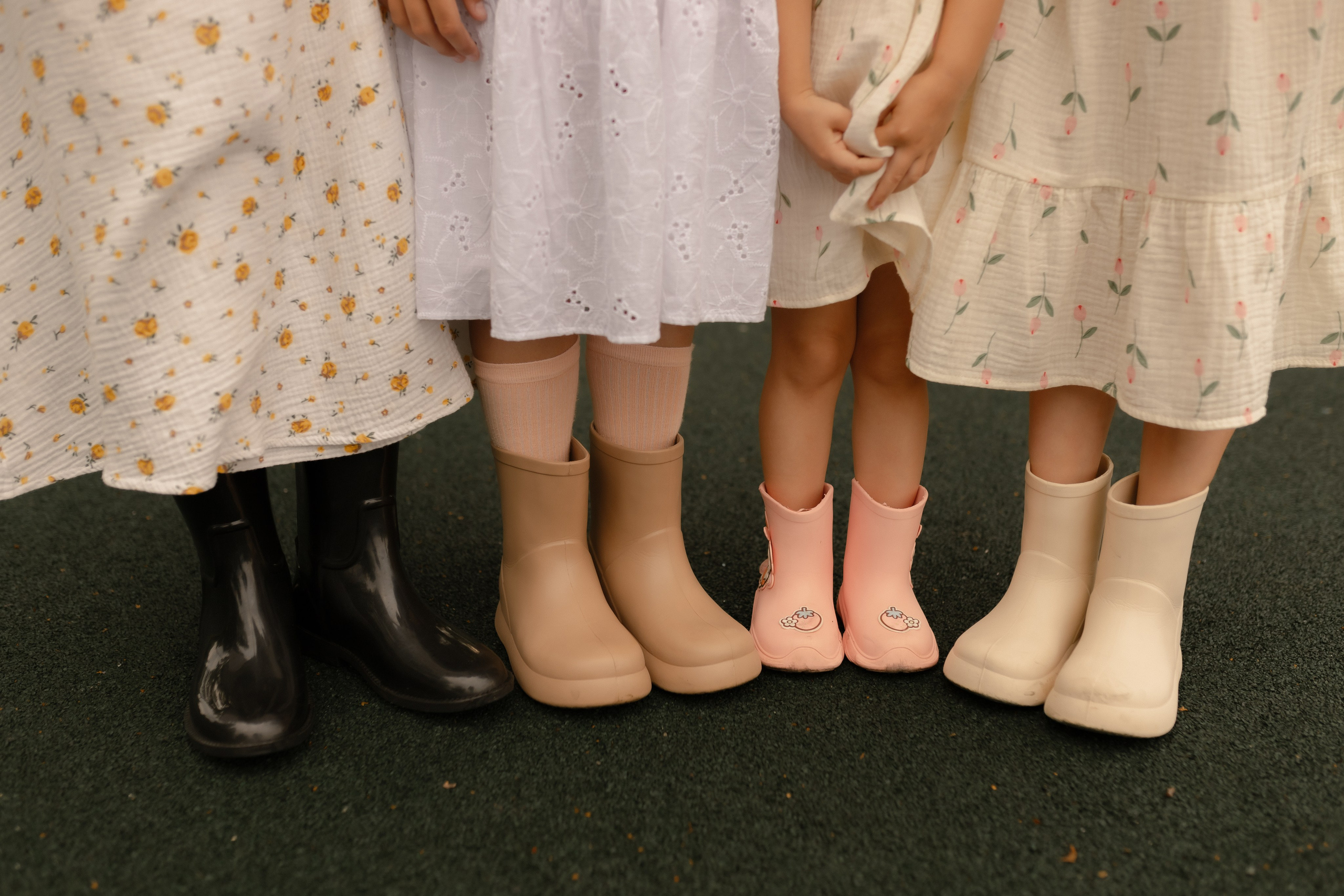 Мама Алина, Маша, Дина и Анечка. Фотограф Татьяна Семенова