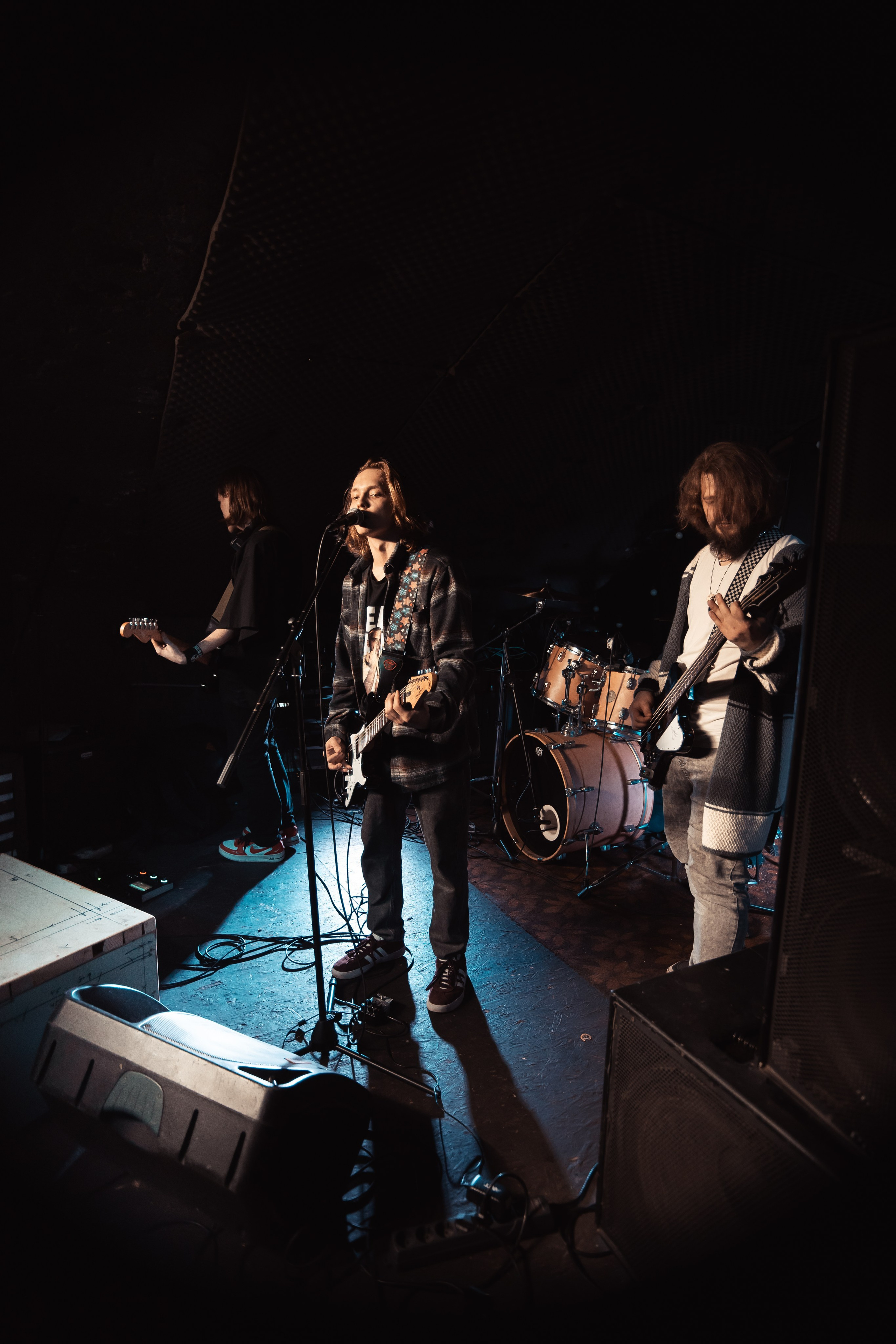 Wrong side. Бар «Дело не в тебе», Красноярск, 20.04.2025. Фотограф Регина Крикунова г. Красноярск