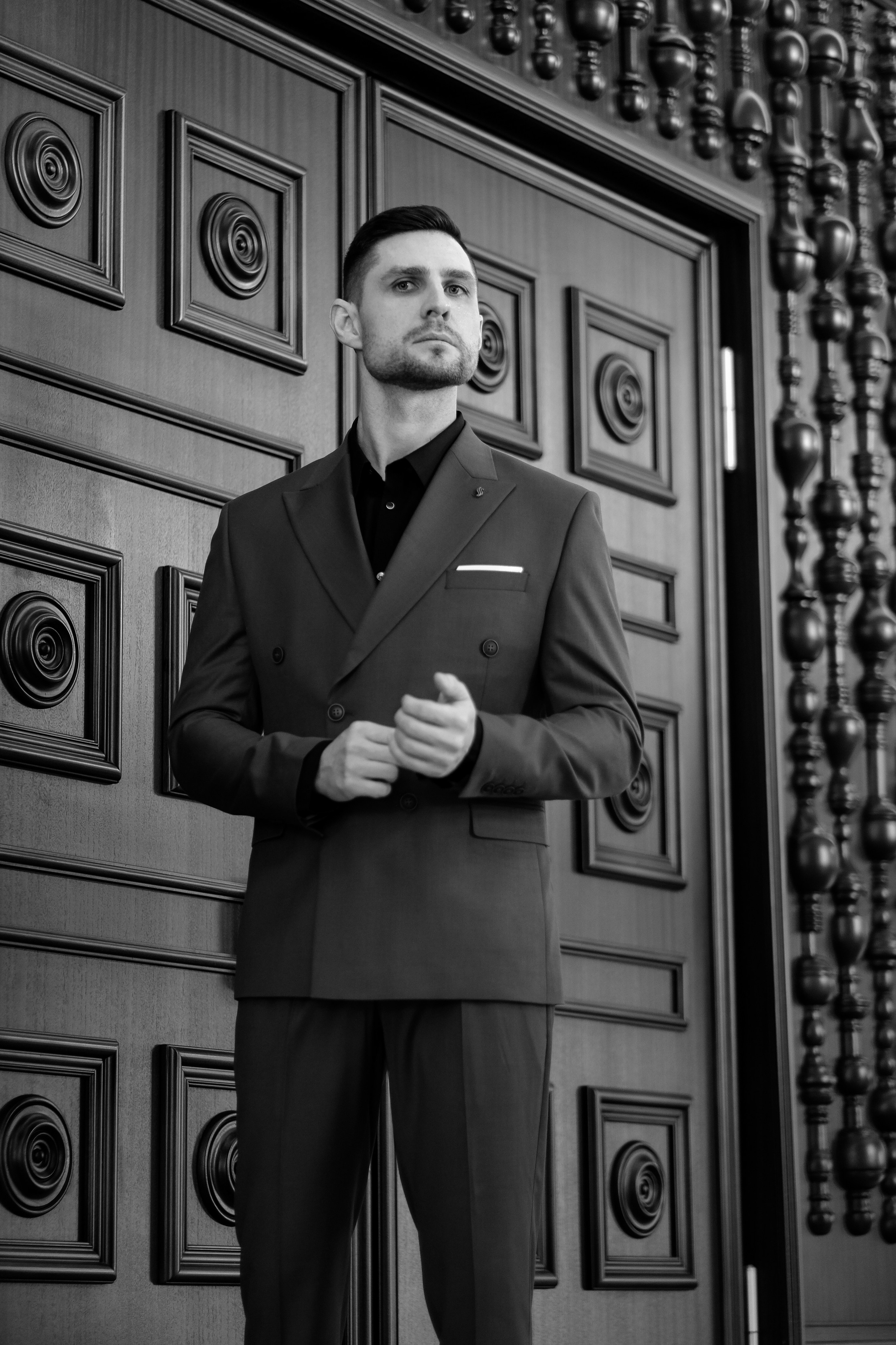 Свадебная фотосессия в театре драмы имени Наума Орлова. Свадебный фотограф в Челябинске Сырчикова Наталья